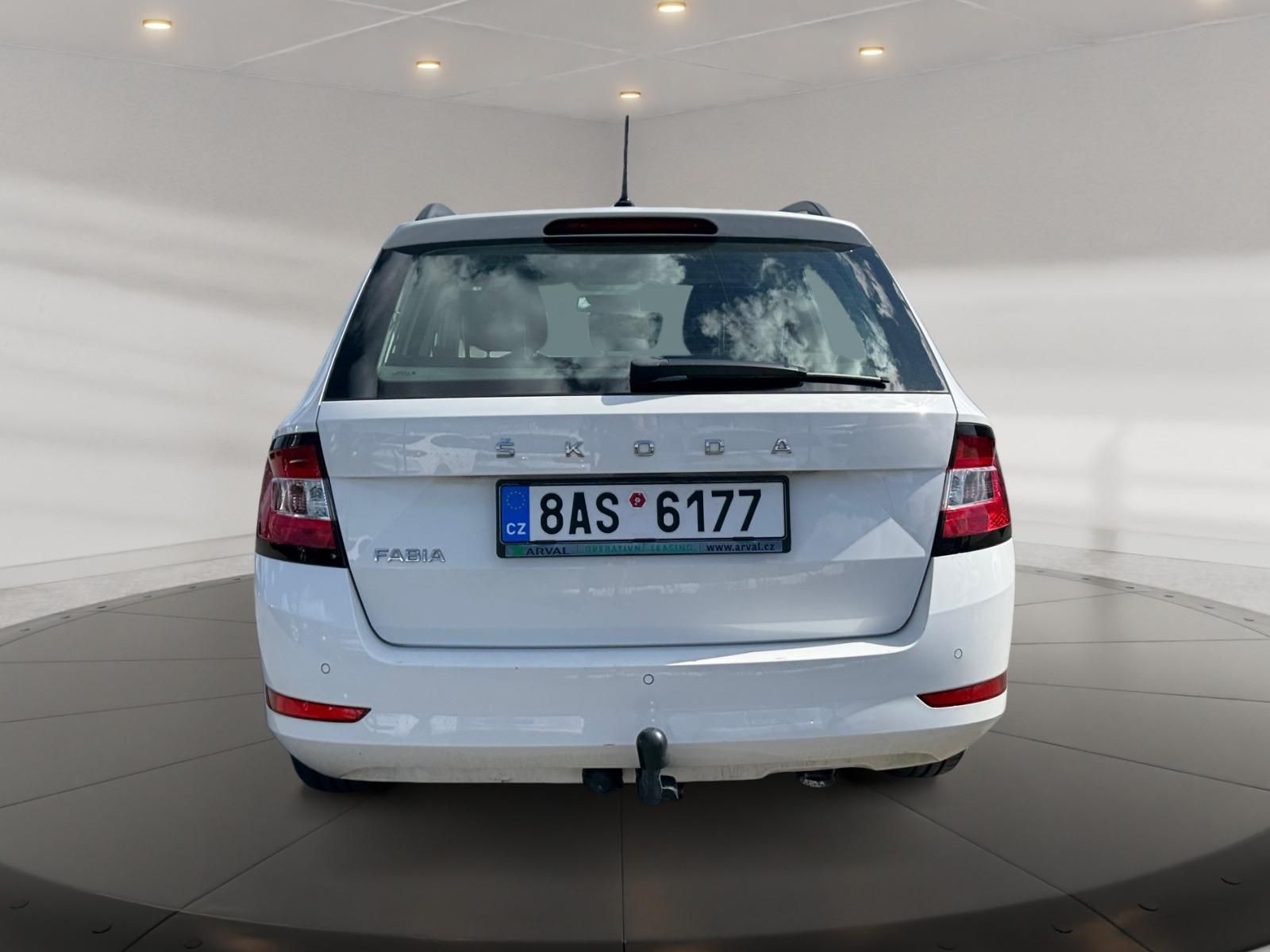 Škoda Fabia, AMBITION 1.0TSI 70kW CZ DPH - fotka 5