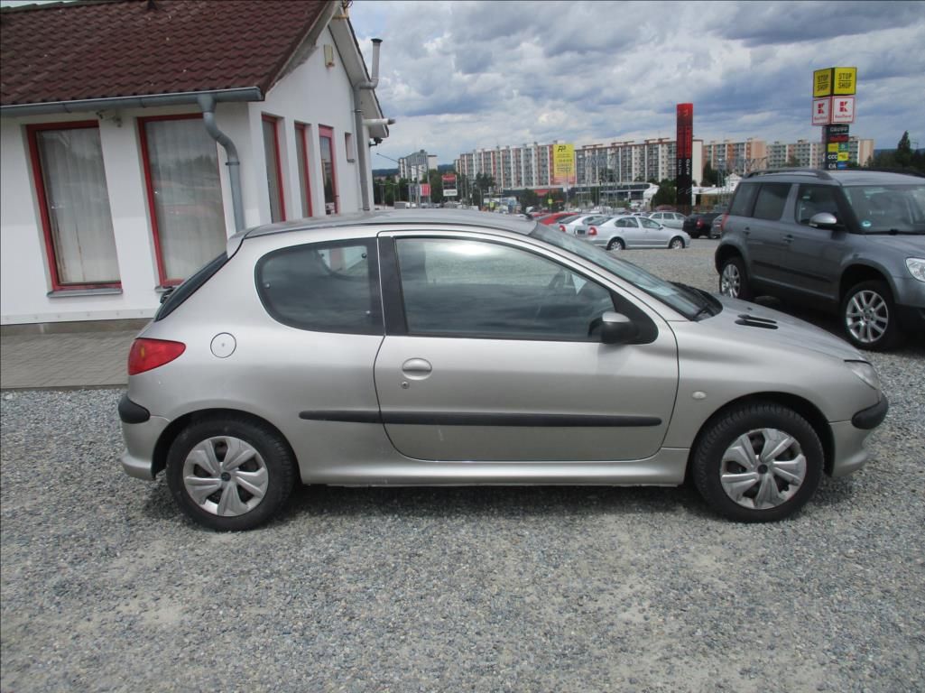 Peugeot 206, 1,4 i,klima,serv.kniha,CZ - fotka 5