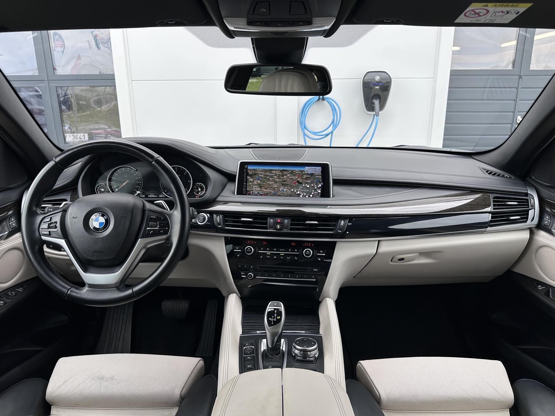 BMW X6, xDrive30d - fotka 6