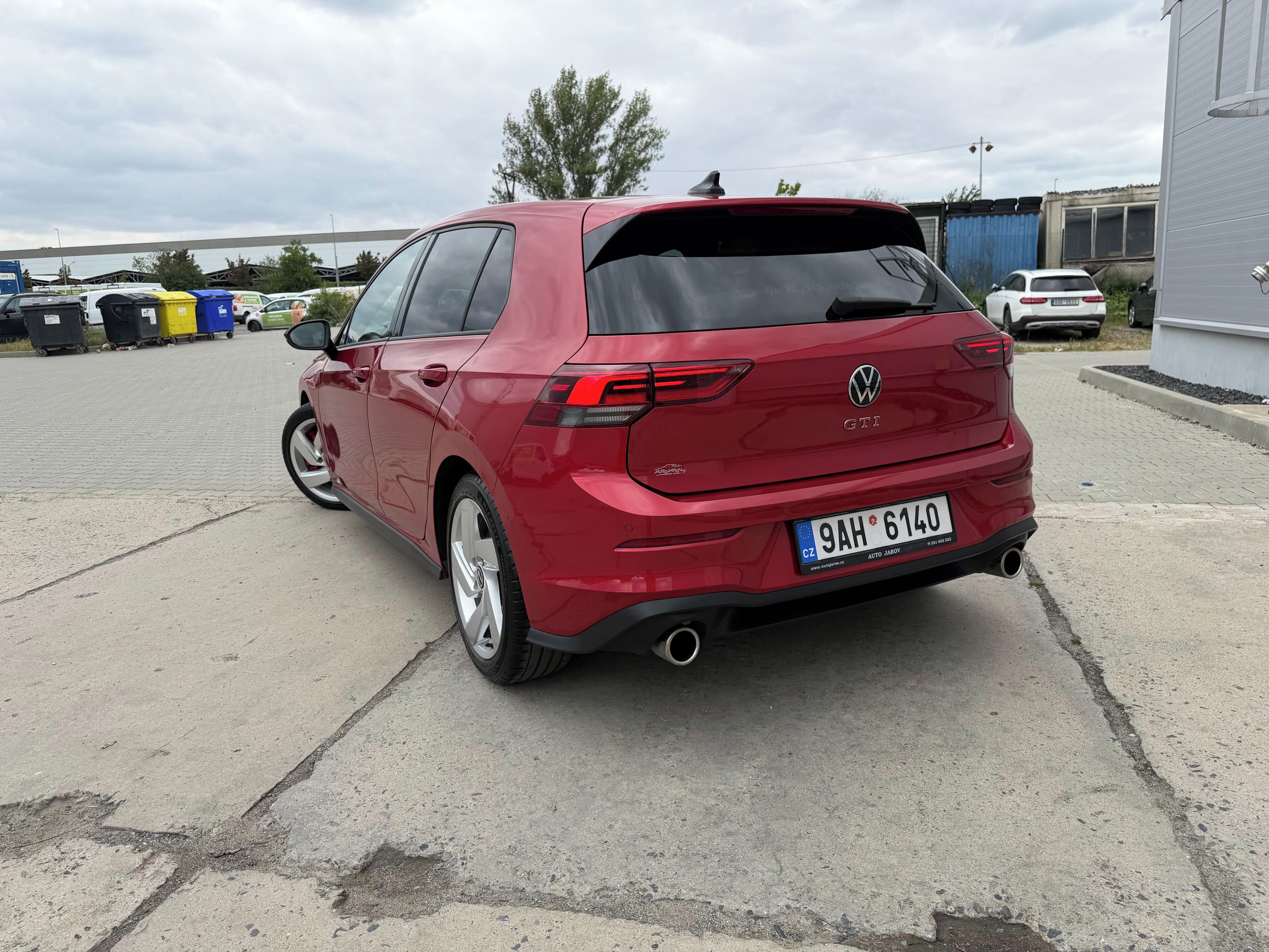 Volkswagen Golf, GTI, záruka do 8/27 - fotka 2