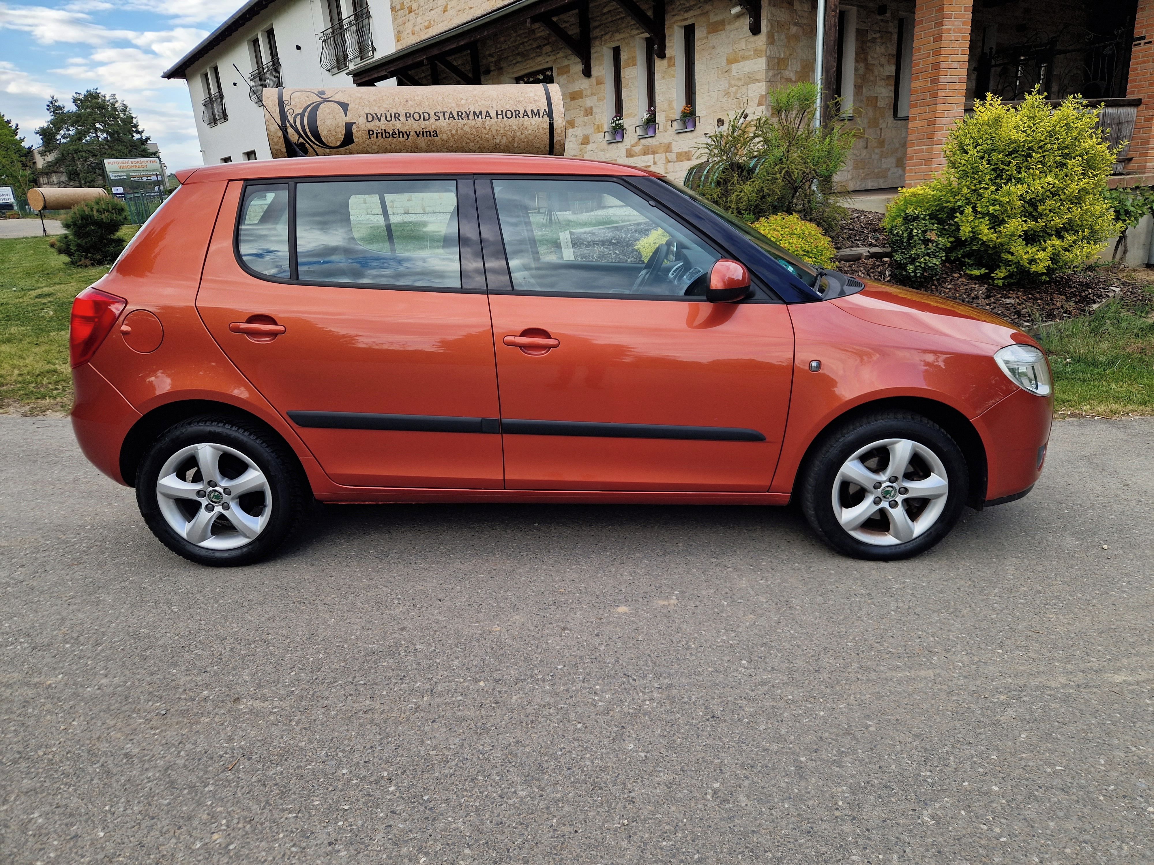 Škoda Fabia, 2 1,2 HTP 44KW, digi.klima - fotka 2