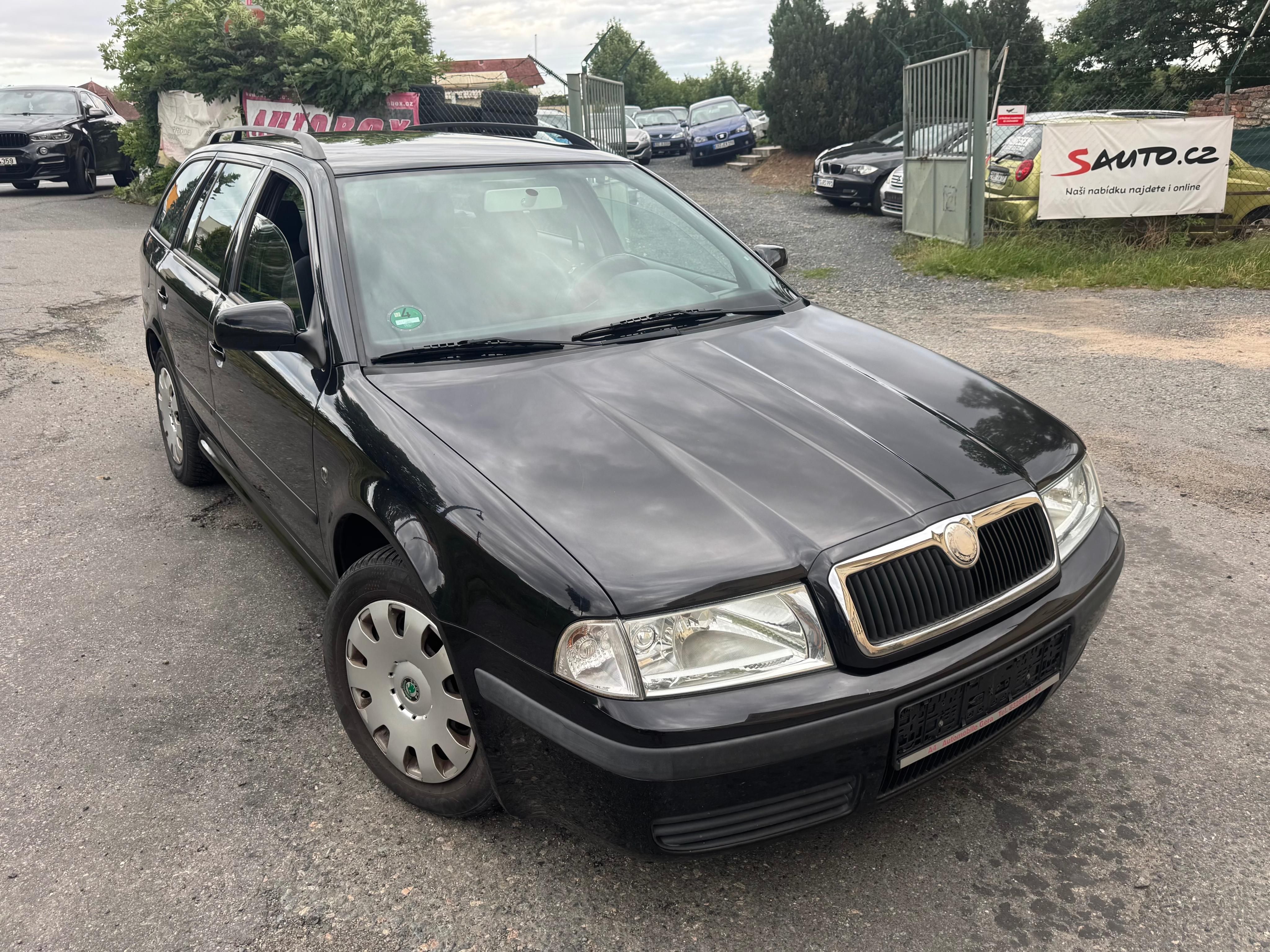Škoda Octavia, 1.6i 75kw Tour.Klima.Tažné - fotka 2
