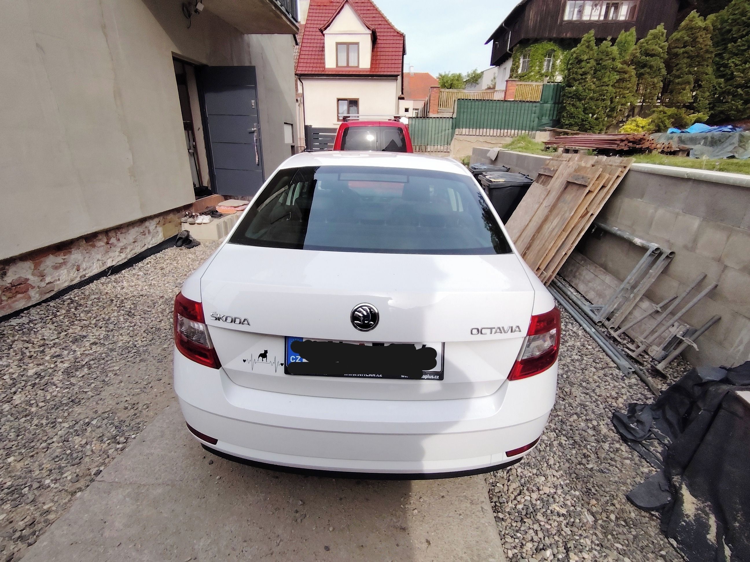 Škoda Octavia, 1.6 TDI 85kW velmi dobrý stav - fotka 2