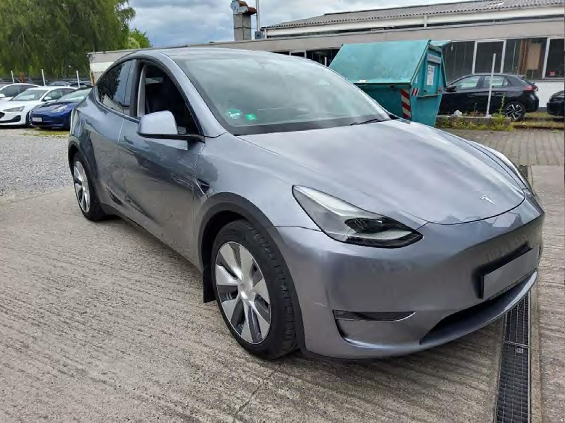 Tesla Model Y, Long Range AWD – 514 HP, 4×4