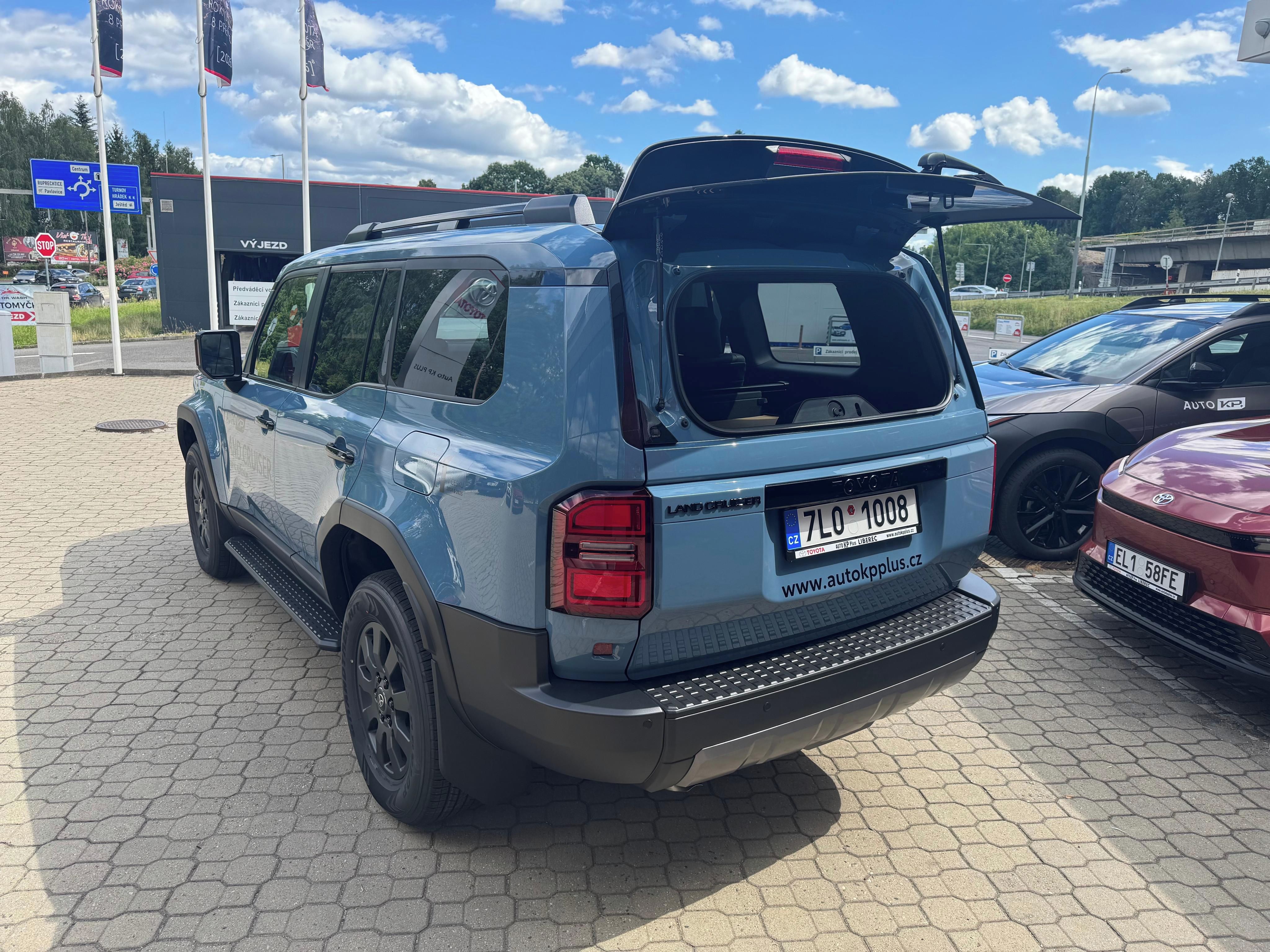 Toyota Land Cruiser, 2,8 MHEV Invincible - fotka 6