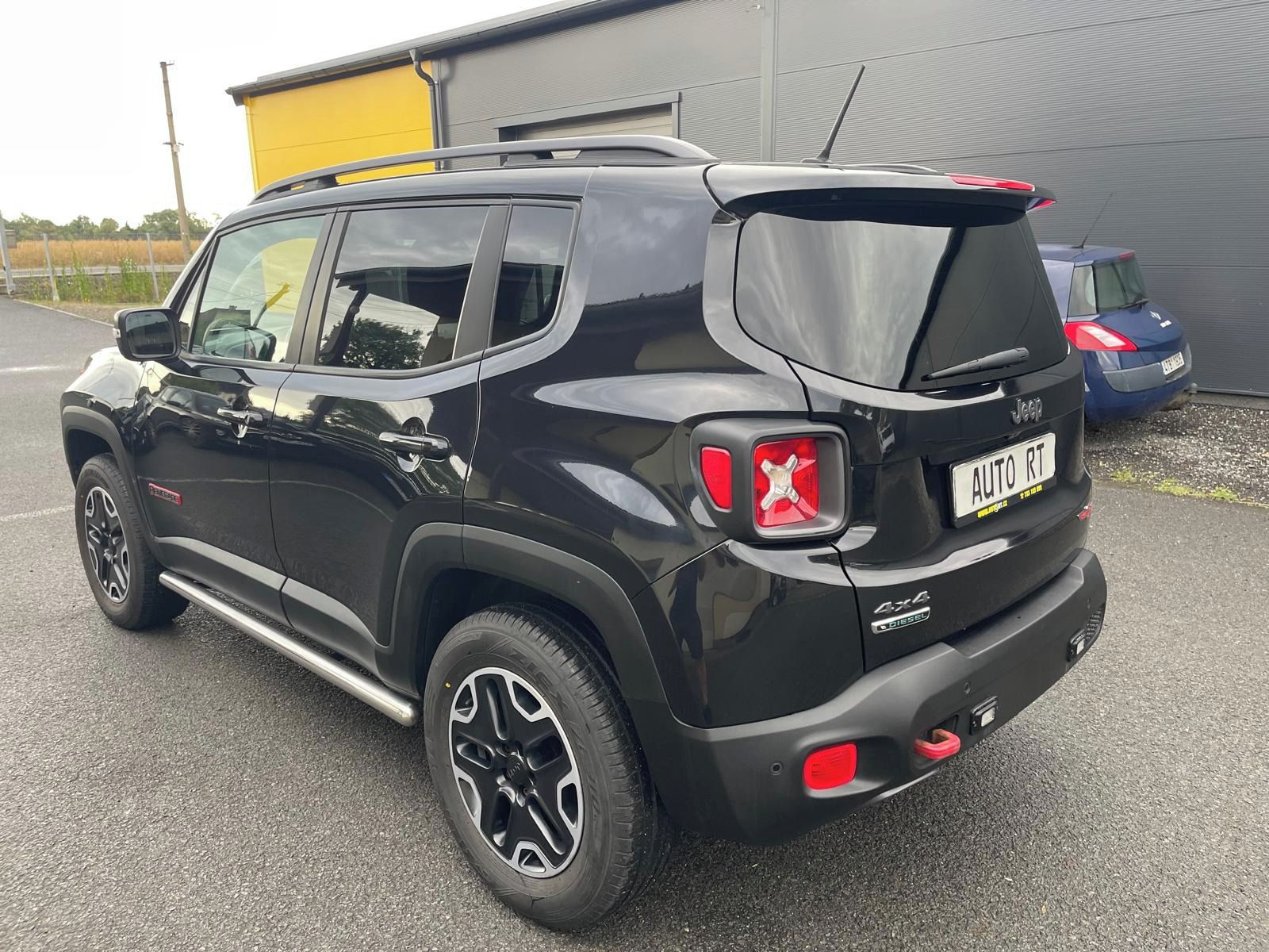 Jeep Renegade, 2.0 D, 125 kw, 4x4, TRAILHAWK - fotka 4