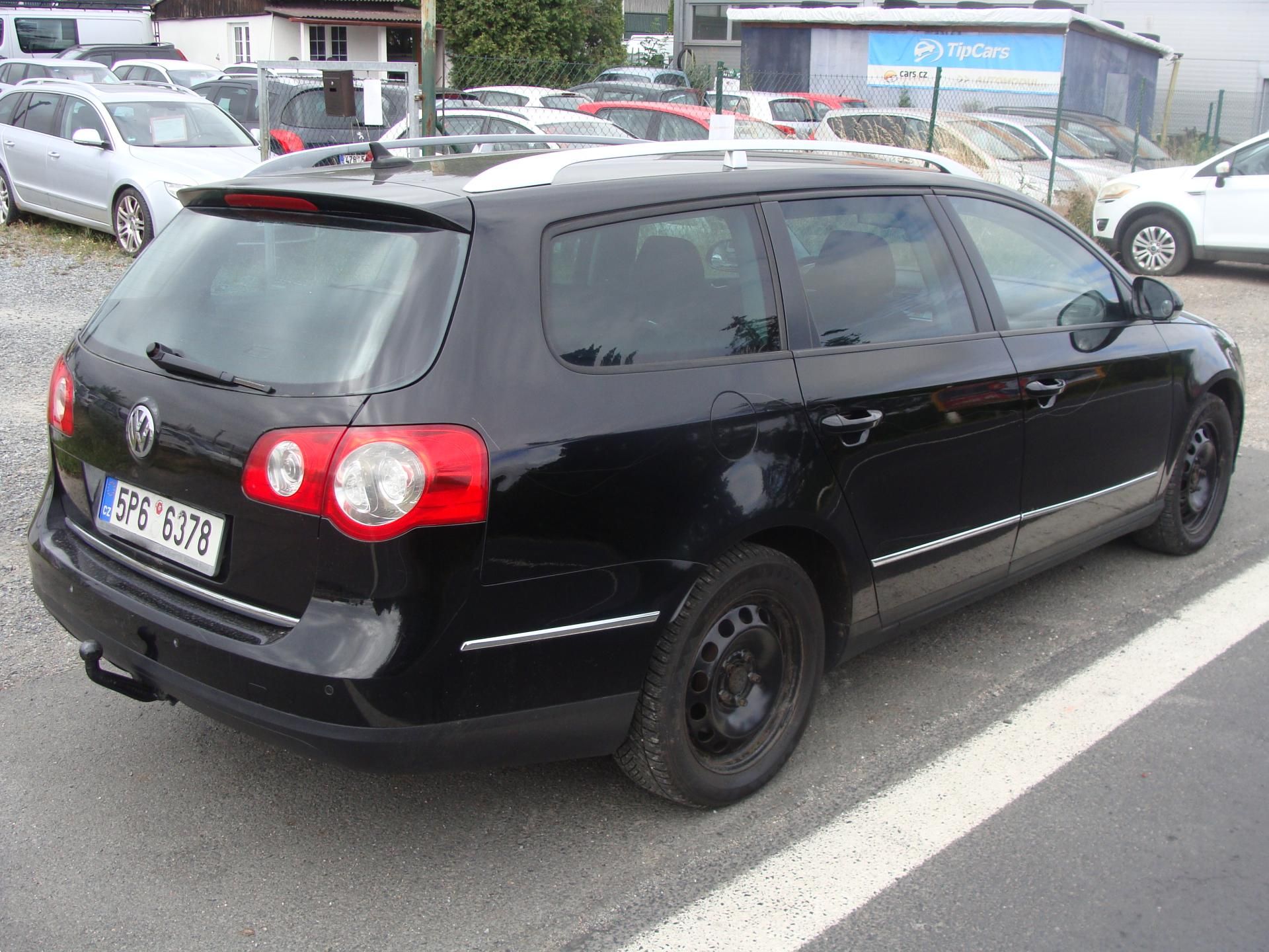 Volkswagen Passat, 2.0 TDi, 125 kW, klima, tažné - fotka 5
