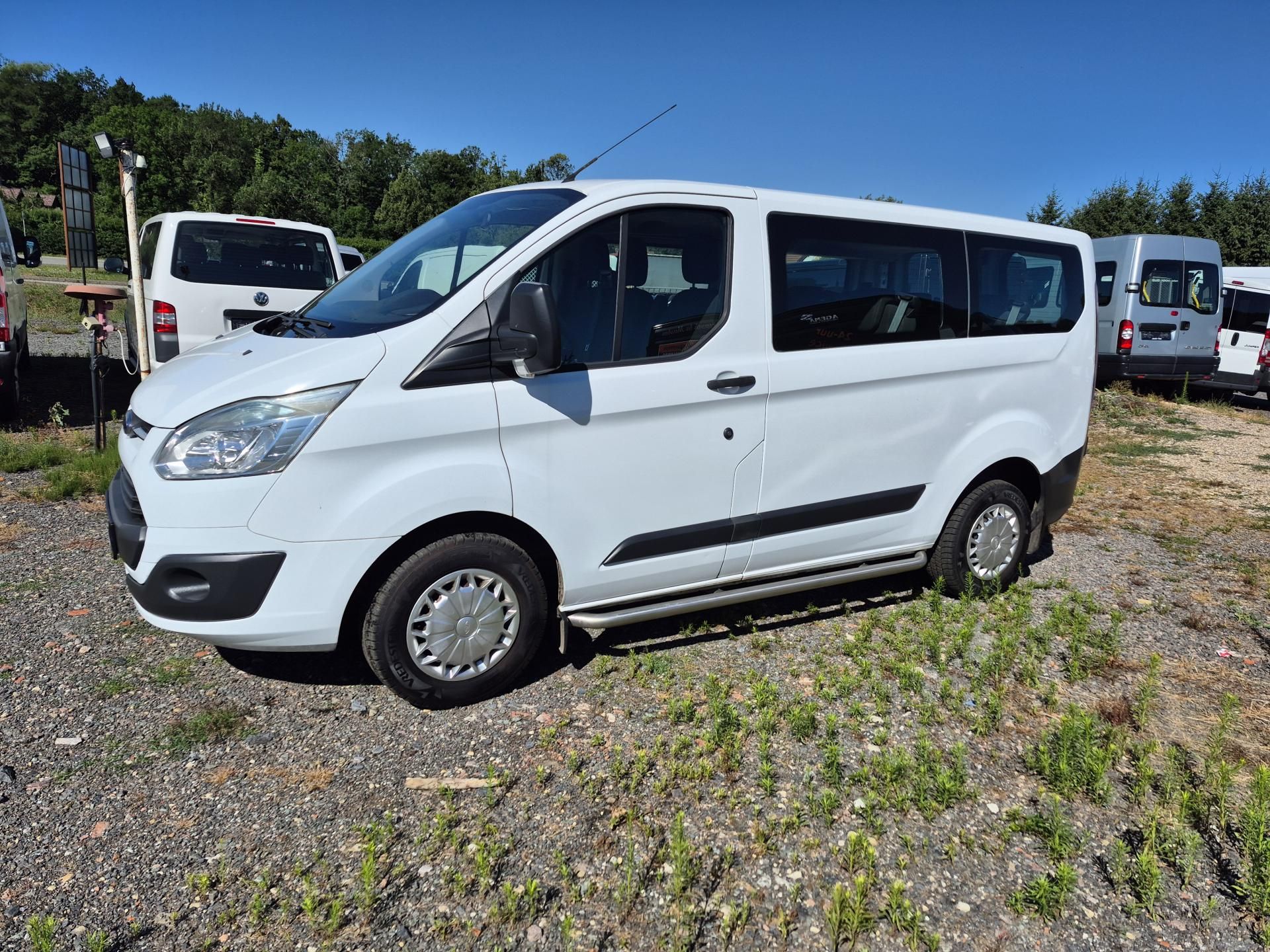 Ford Transit Custom, 2.2Tdci 9 míst - fotka 6