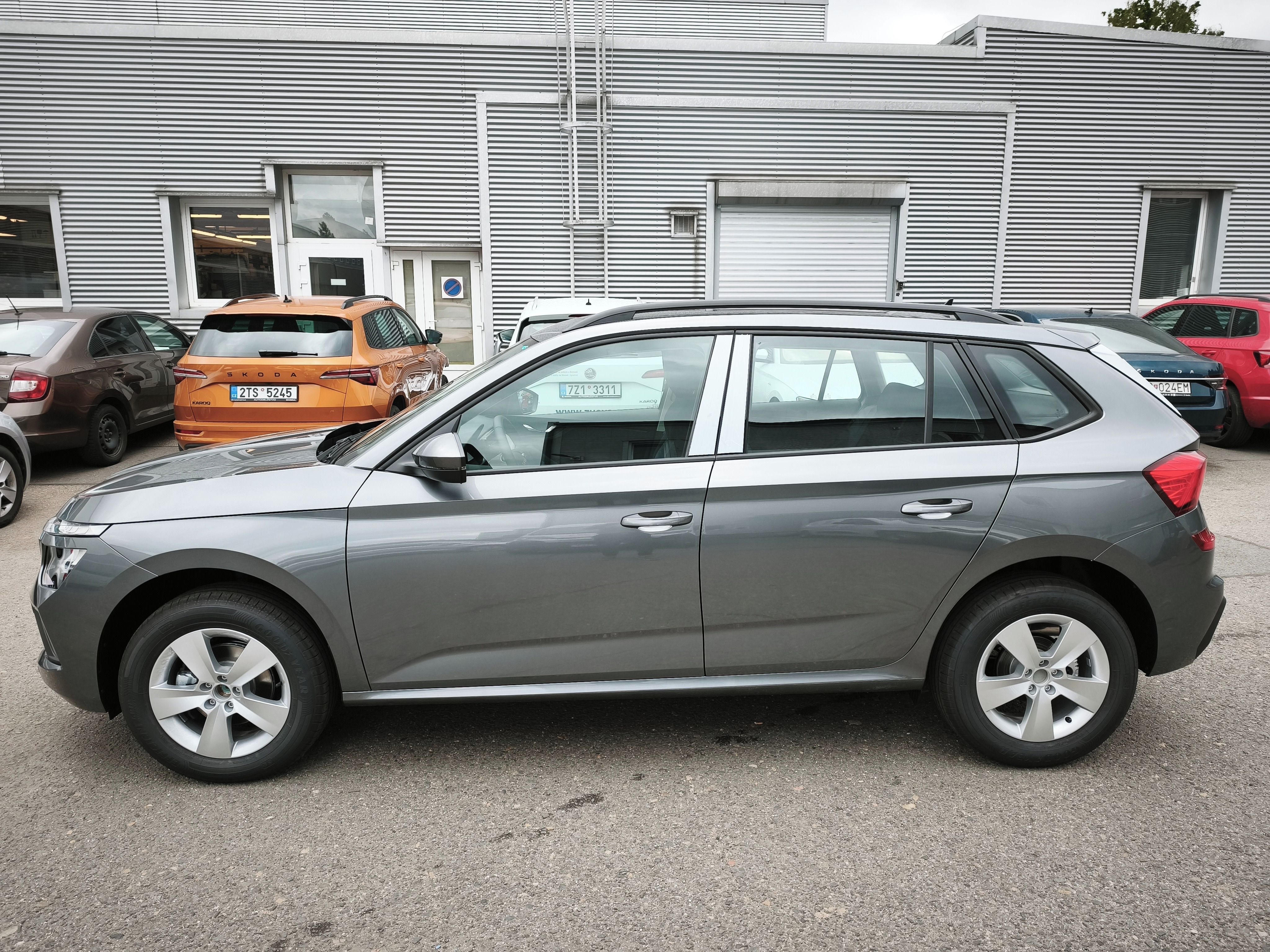 Škoda Kamiq, Classic 1,0TSI 85kW 6-st. man. - fotka 2