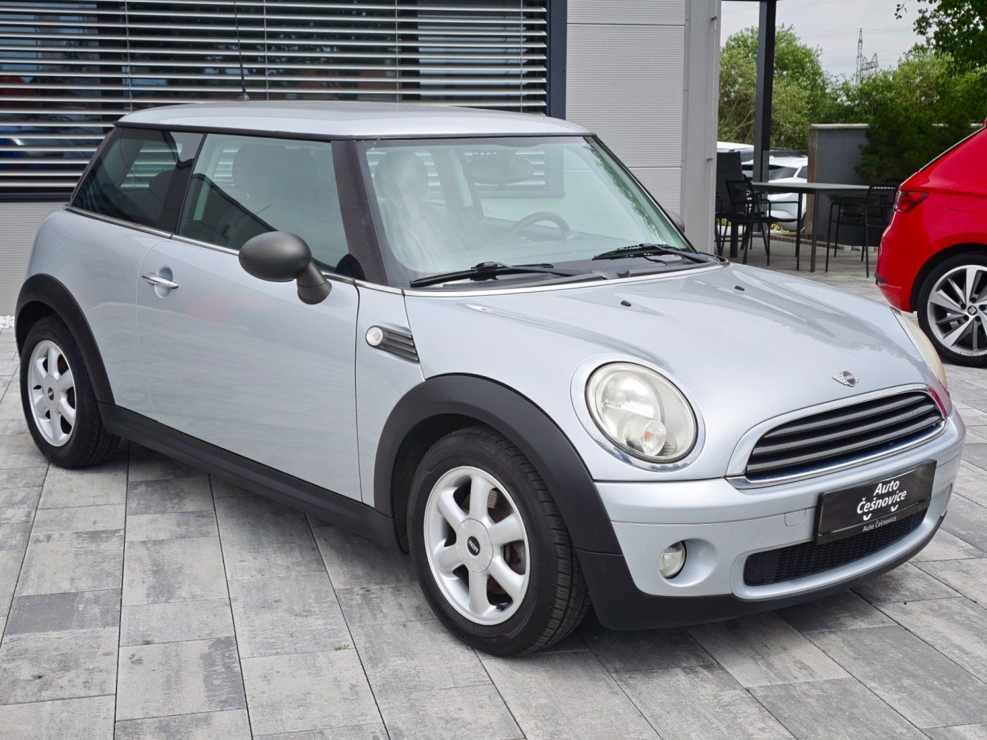 Mini Cooper, ONE 1,4i 70Kw - fotka 3