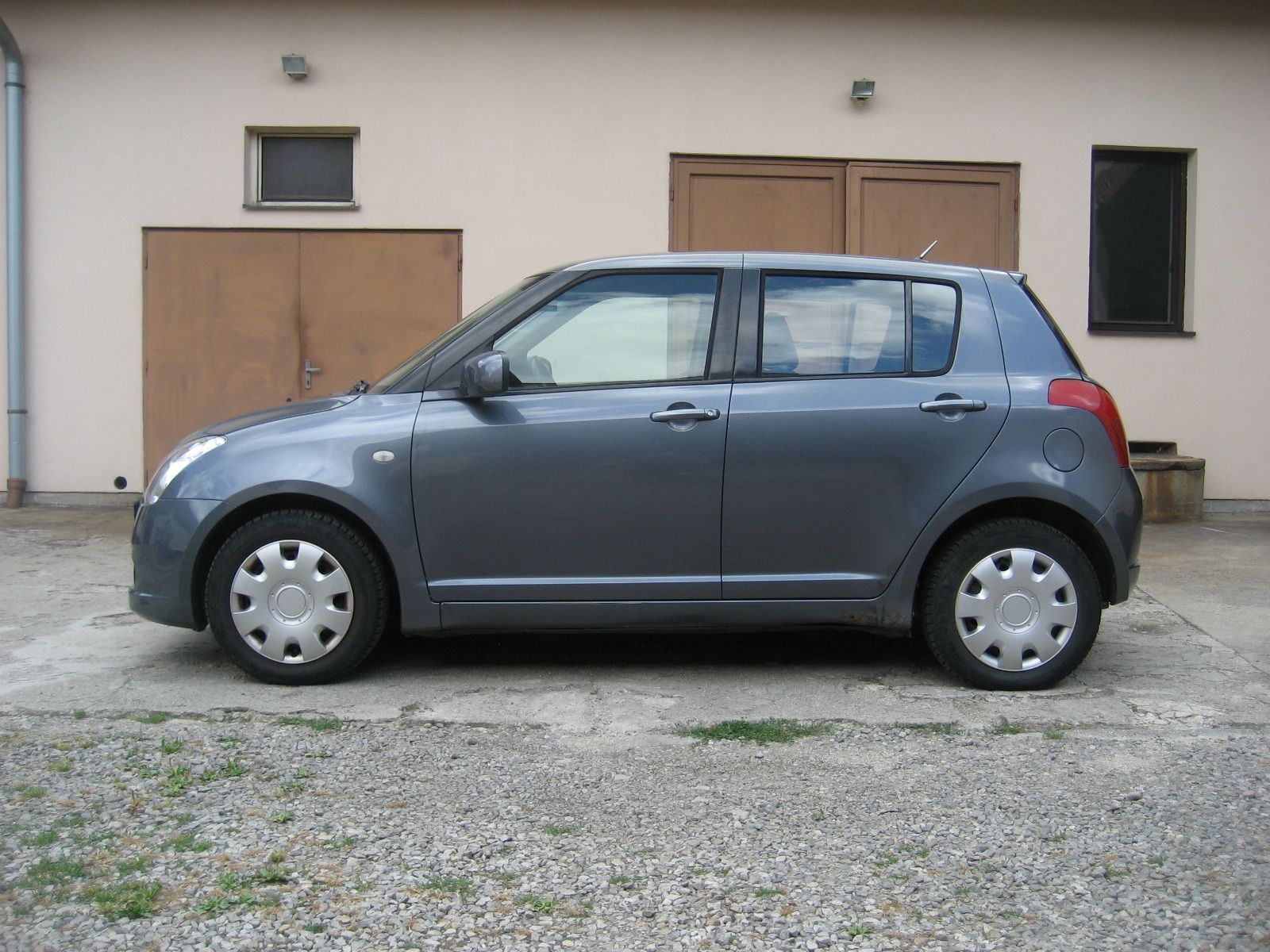 Suzuki Swift, 1.3, 4x4 - fotka 5
