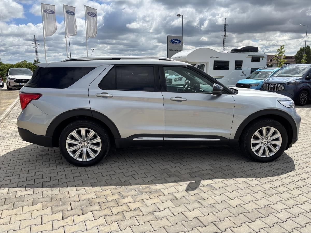 Ford Explorer, 3,0 V6 PHEV Platinum AWD 7Míst - fotka 6