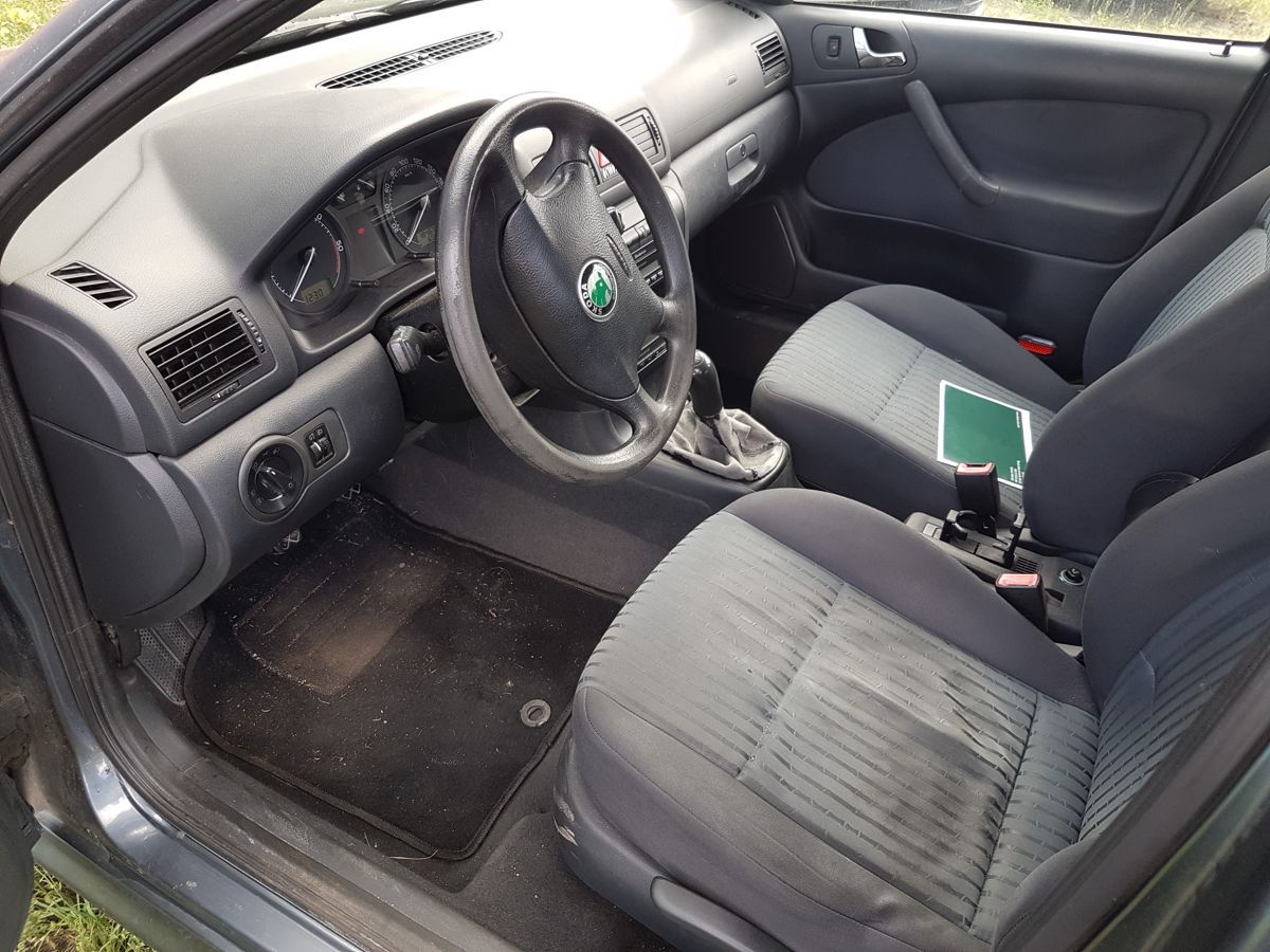 Škoda Octavia, 1.9TDi 81KW 184.000km - fotka 4