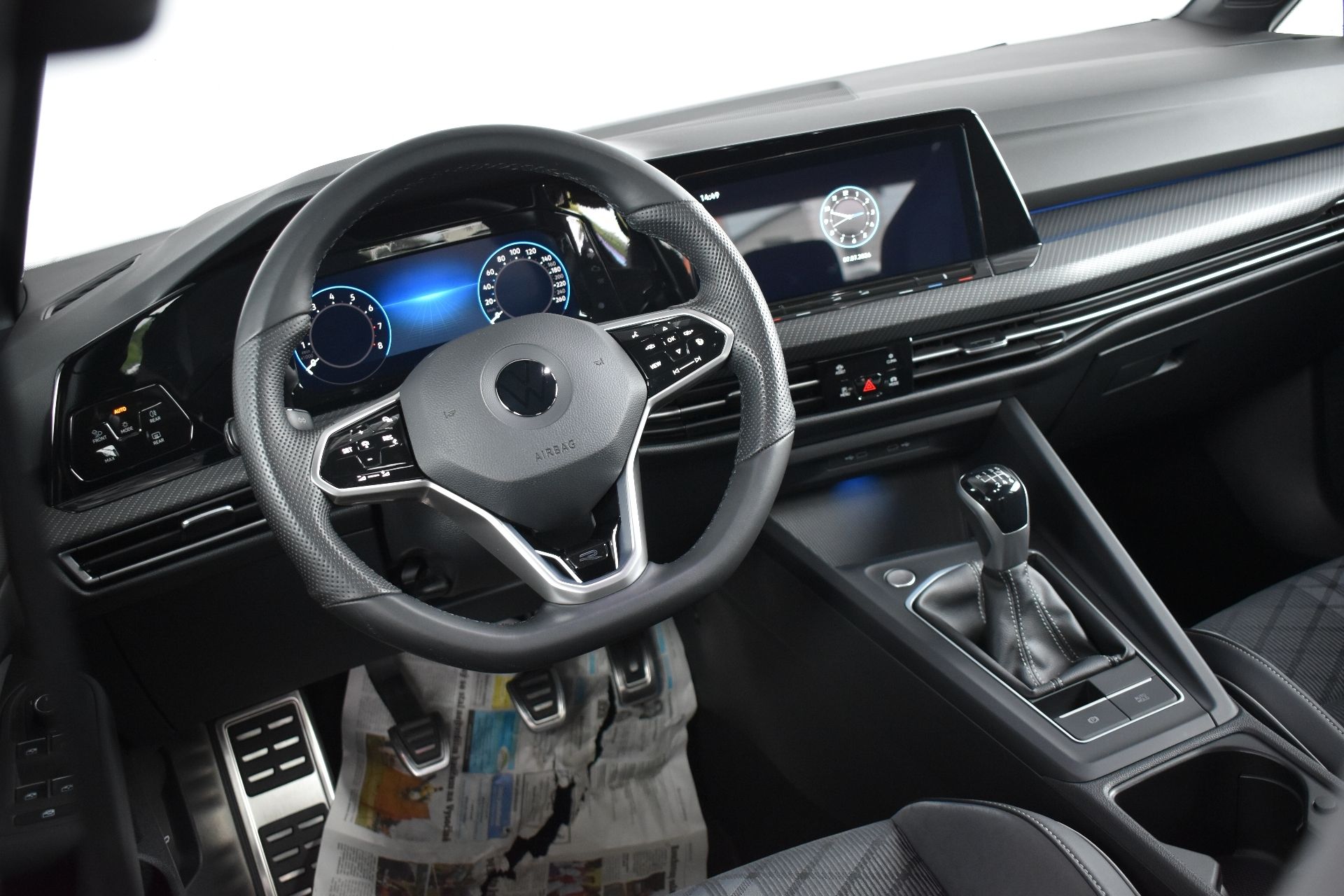 Volkswagen Golf, 1.5TSI 110kW R-Line, Manuál - fotka 5