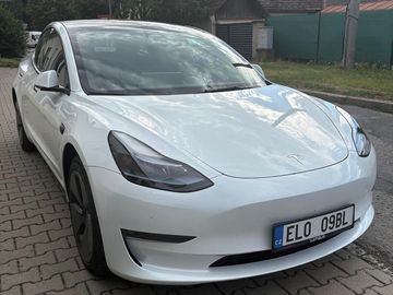 Tesla Model 3 Long Range