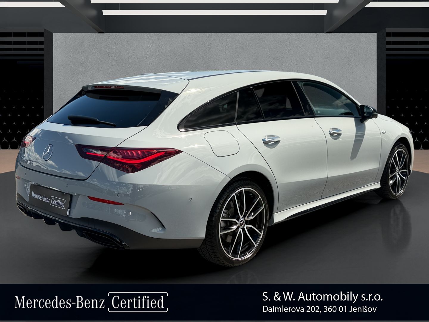 Mercedes-Benz CLA, e Shooting Brake s hybridní te - fotka 5