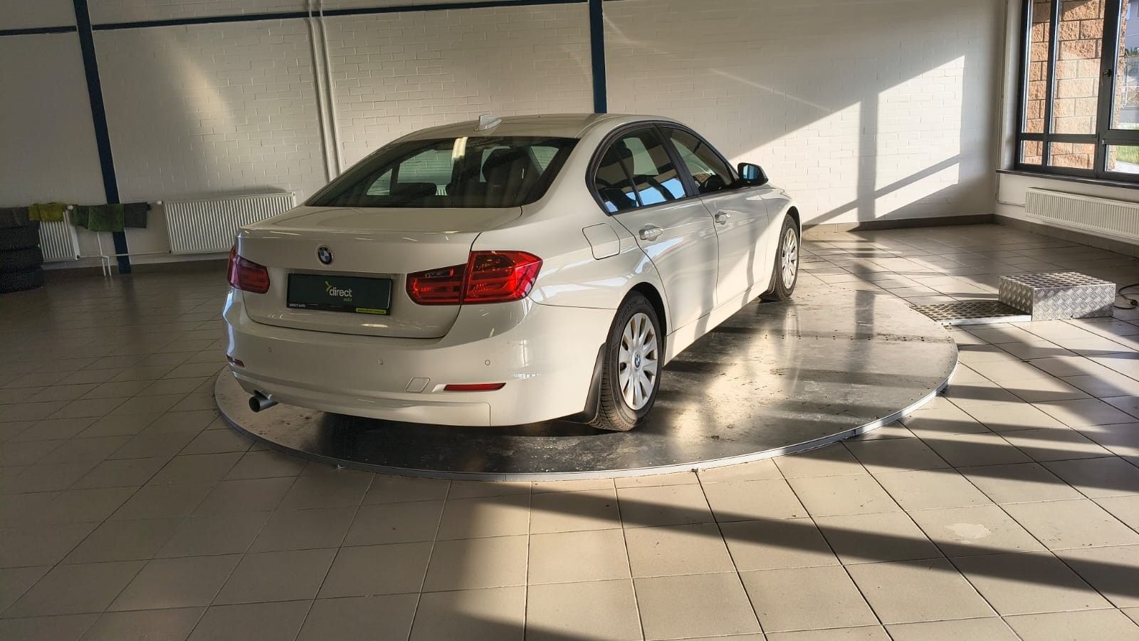 BMW Řada 3, 316D 85 kW - fotka 4