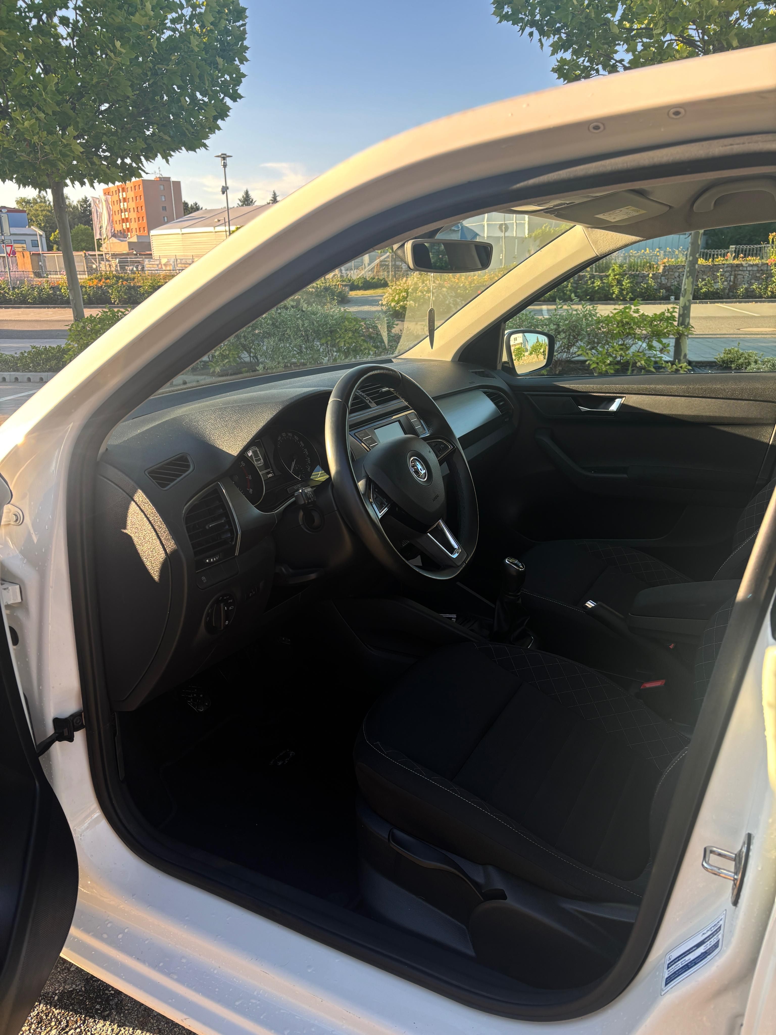 Škoda Fabia, Škoda Fabia III 1.2 TSI 66 kW - fotka 4