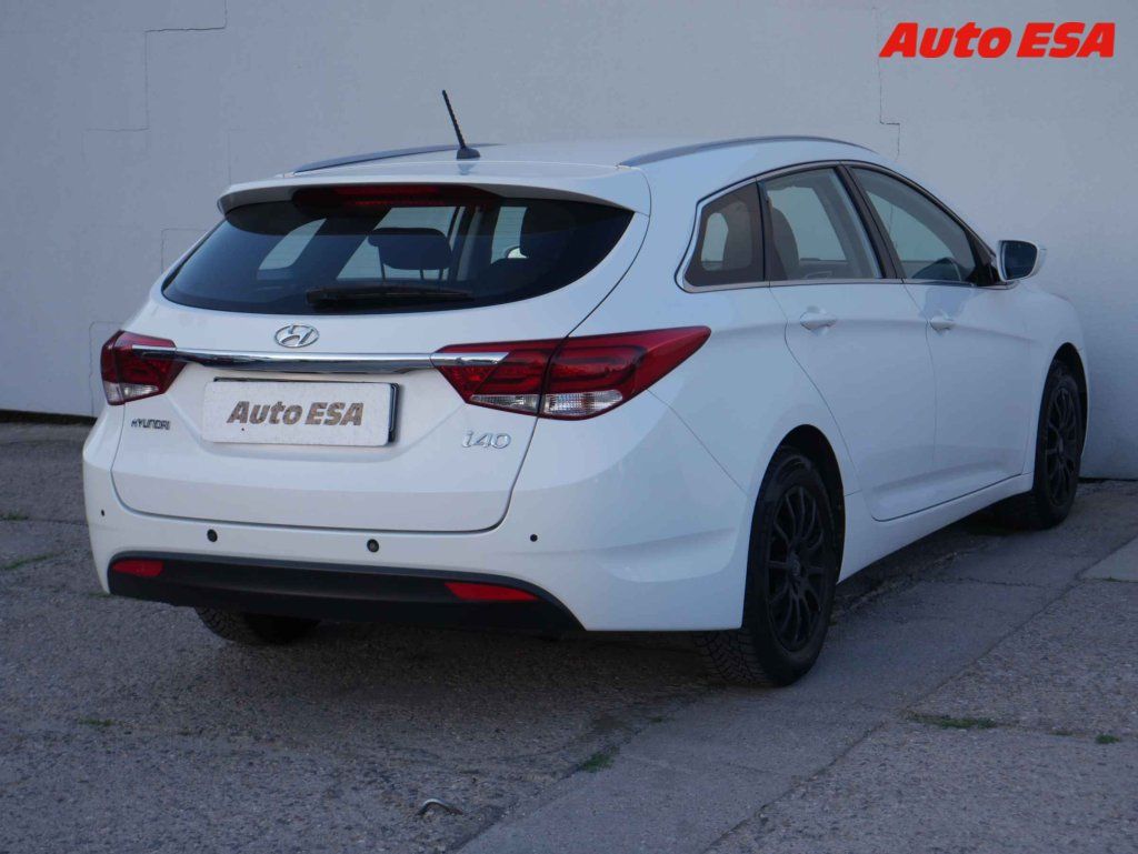 Hyundai i40, 1.6i - fotka 6