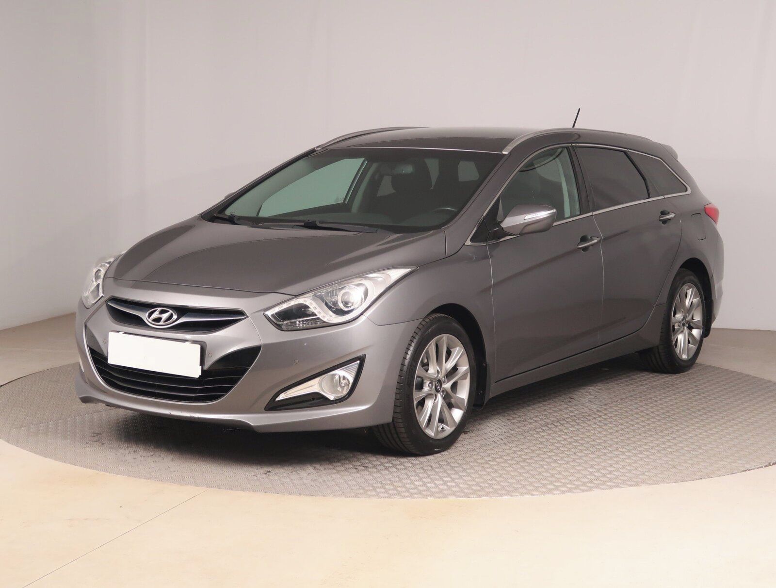 Hyundai i40, 1.7 CRDi, ČR,1.maj, Serv.kniha - fotka 2