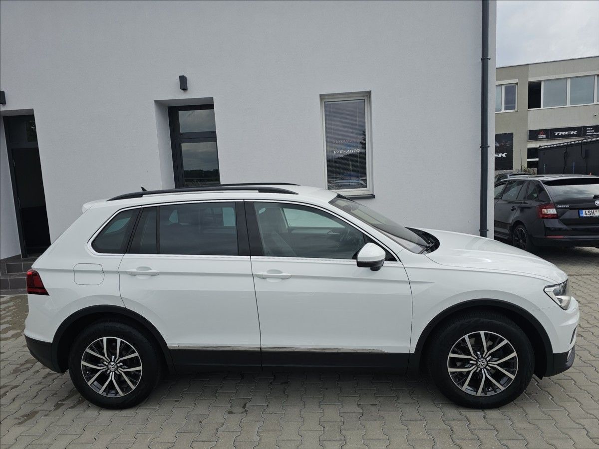 Volkswagen Tiguan, 1,4 TSi 110KW COMFORTLINE - fotka 5