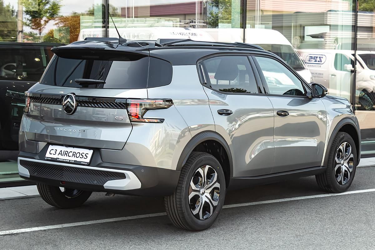 Citroën C3 Aircross, 1,2 PLUS Turbo 100k + ZIMA - fotka 4