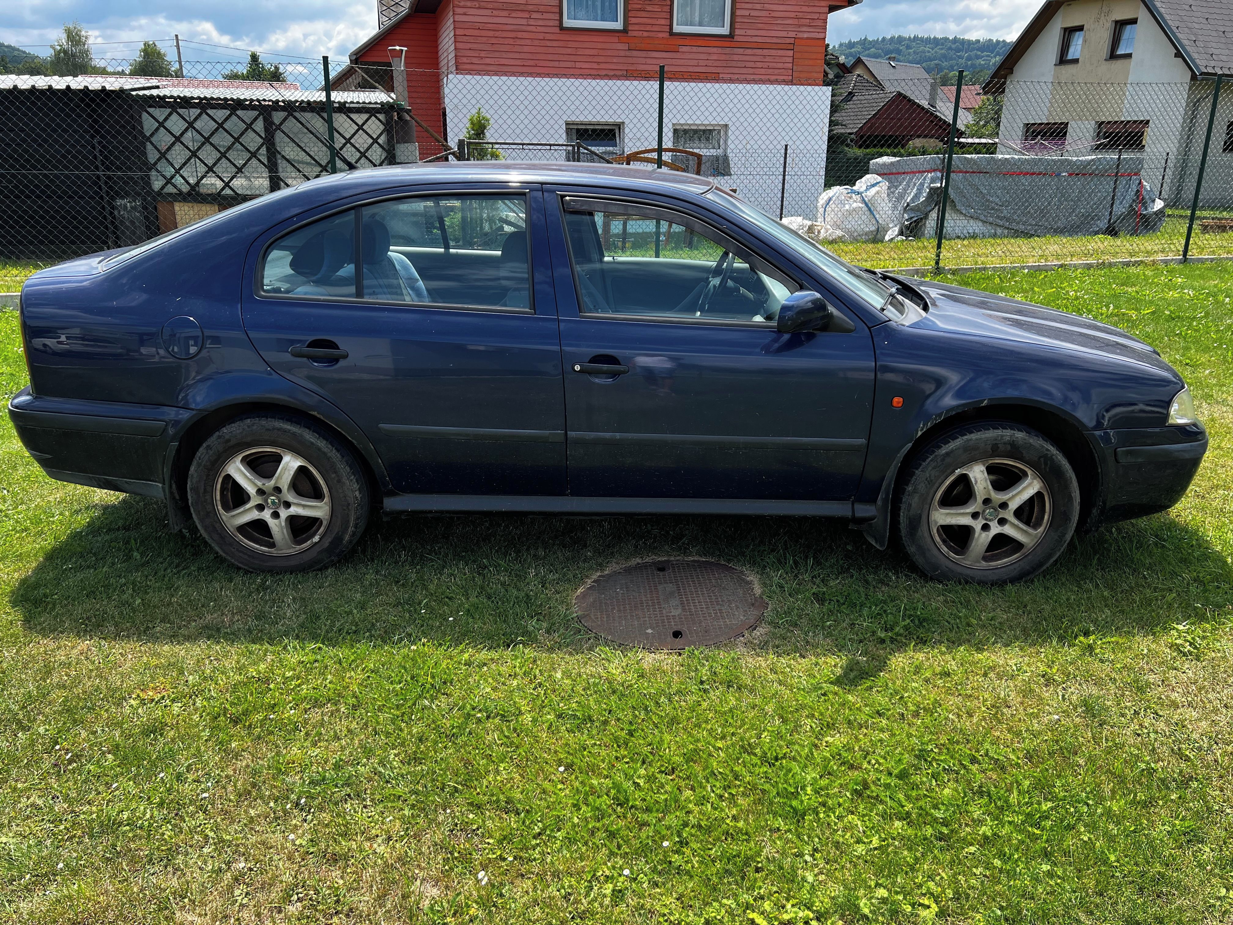 Škoda Octavia, 1.6i + ZIMNÍ KOLA  TAŽNÉ ZAŘ. - fotka 4