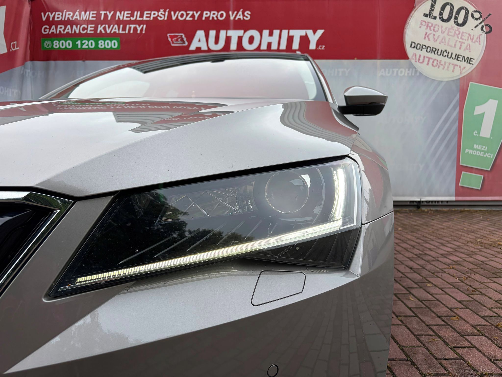 Škoda Superb, 2.0 TDI L&K DSG 4x4, ČR, ACC - fotka 3