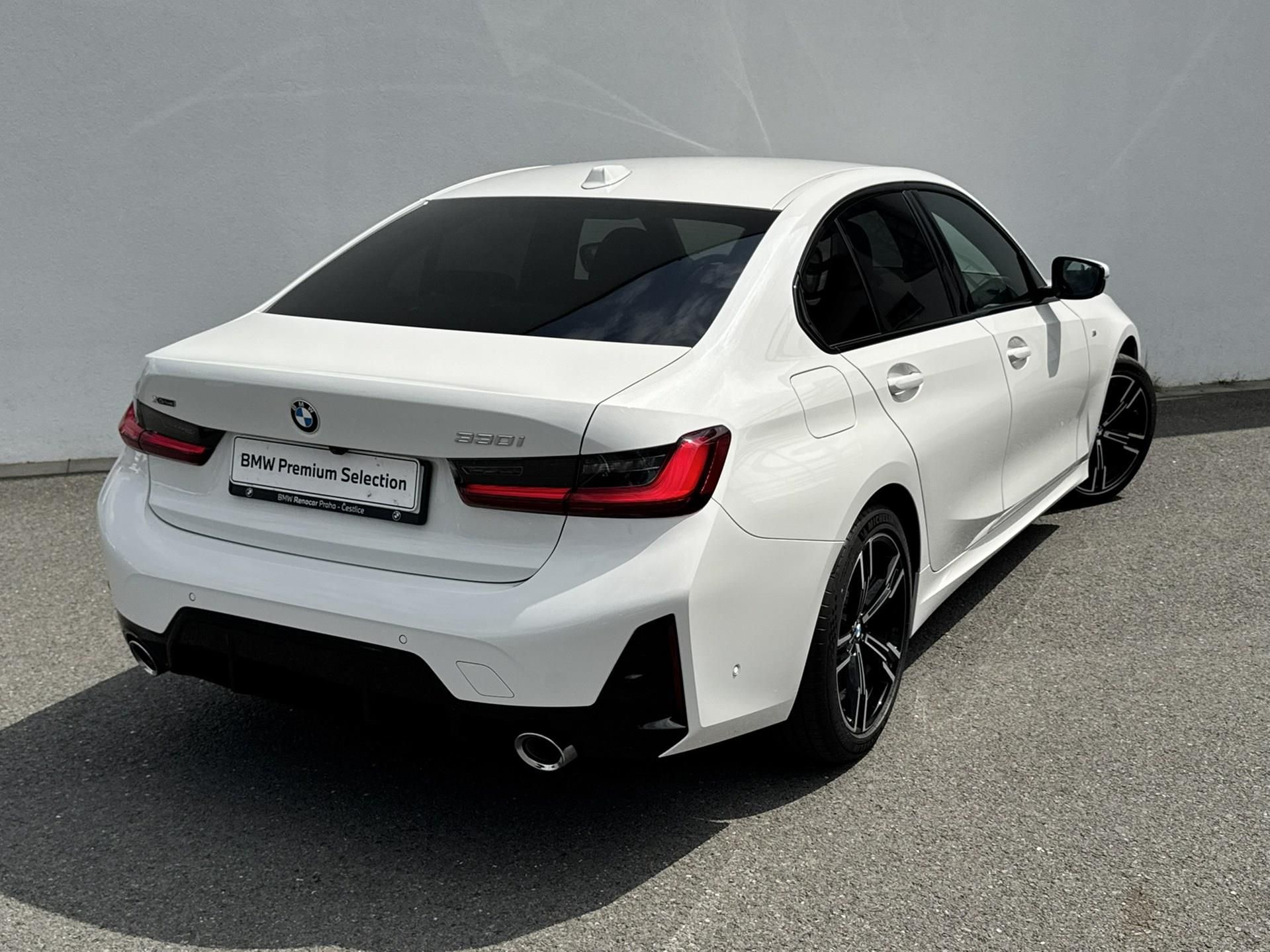 BMW Řada 3, 330i xDrive Sedan Mpaket
