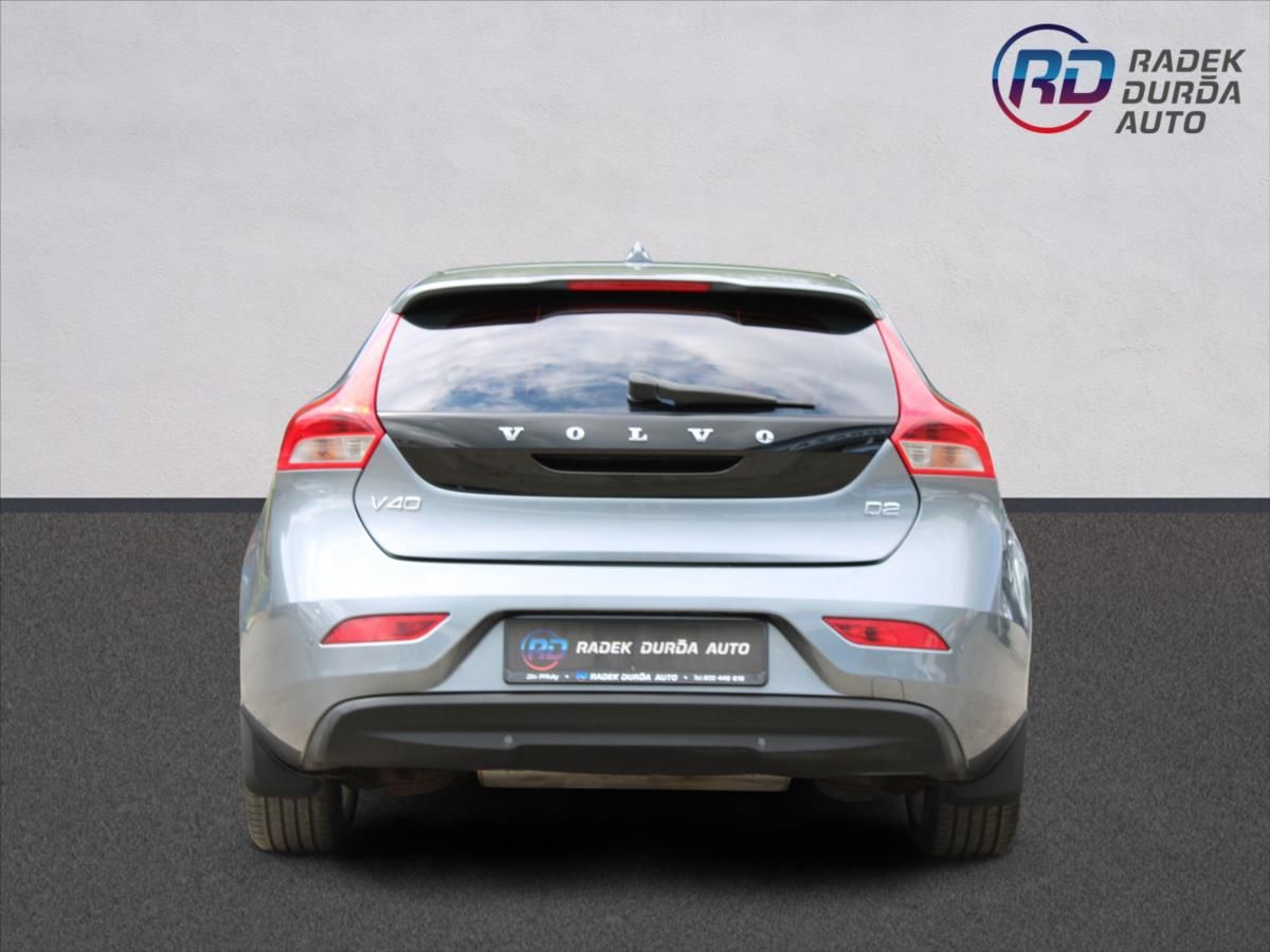 Volvo V40, 2,0 D2  AUTOMAT,VÝHŘEVY - fotka 6