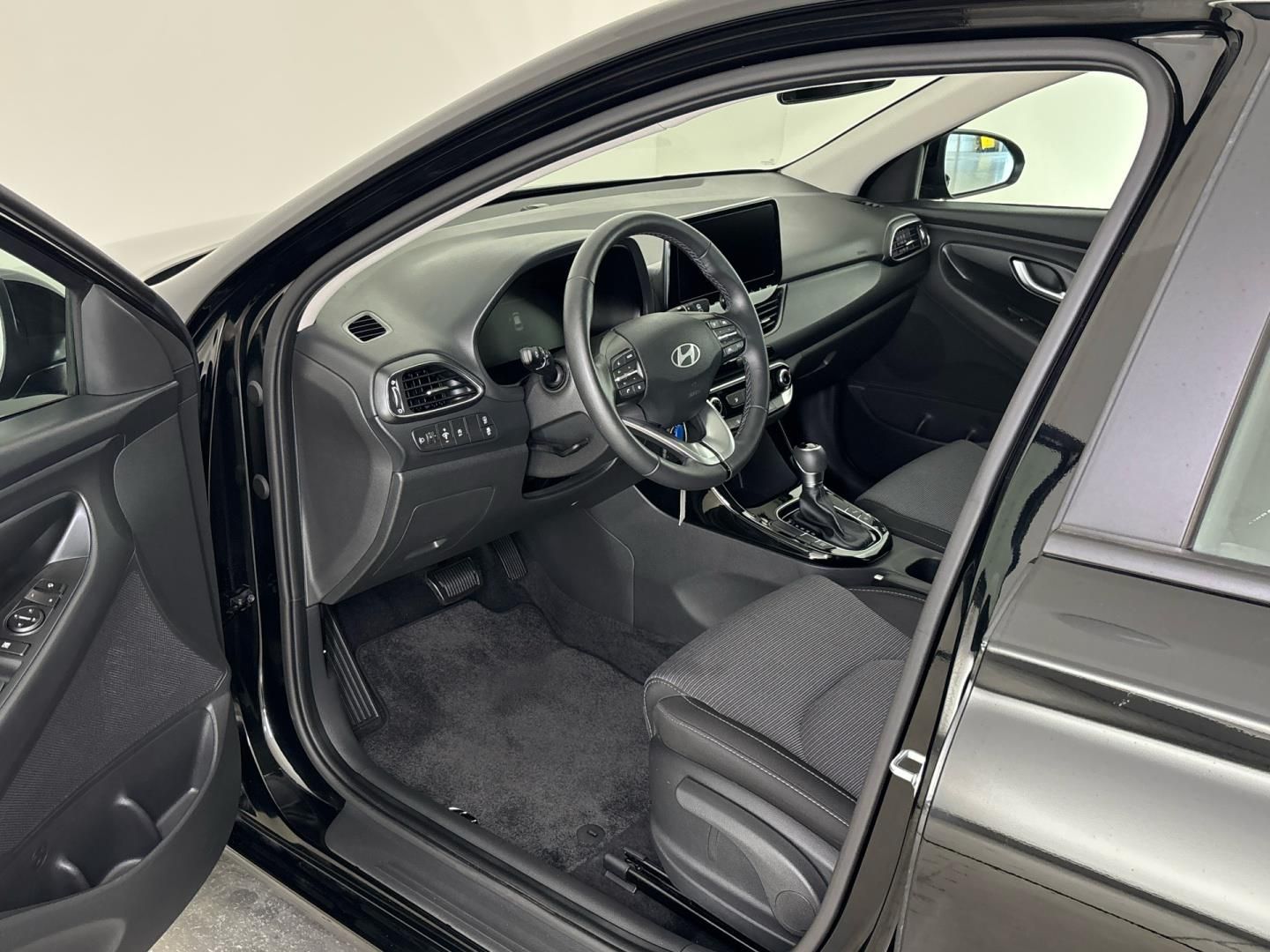 Hyundai i30, 1.5 T-GDI / 103 kW Smart DCT - fotka 6