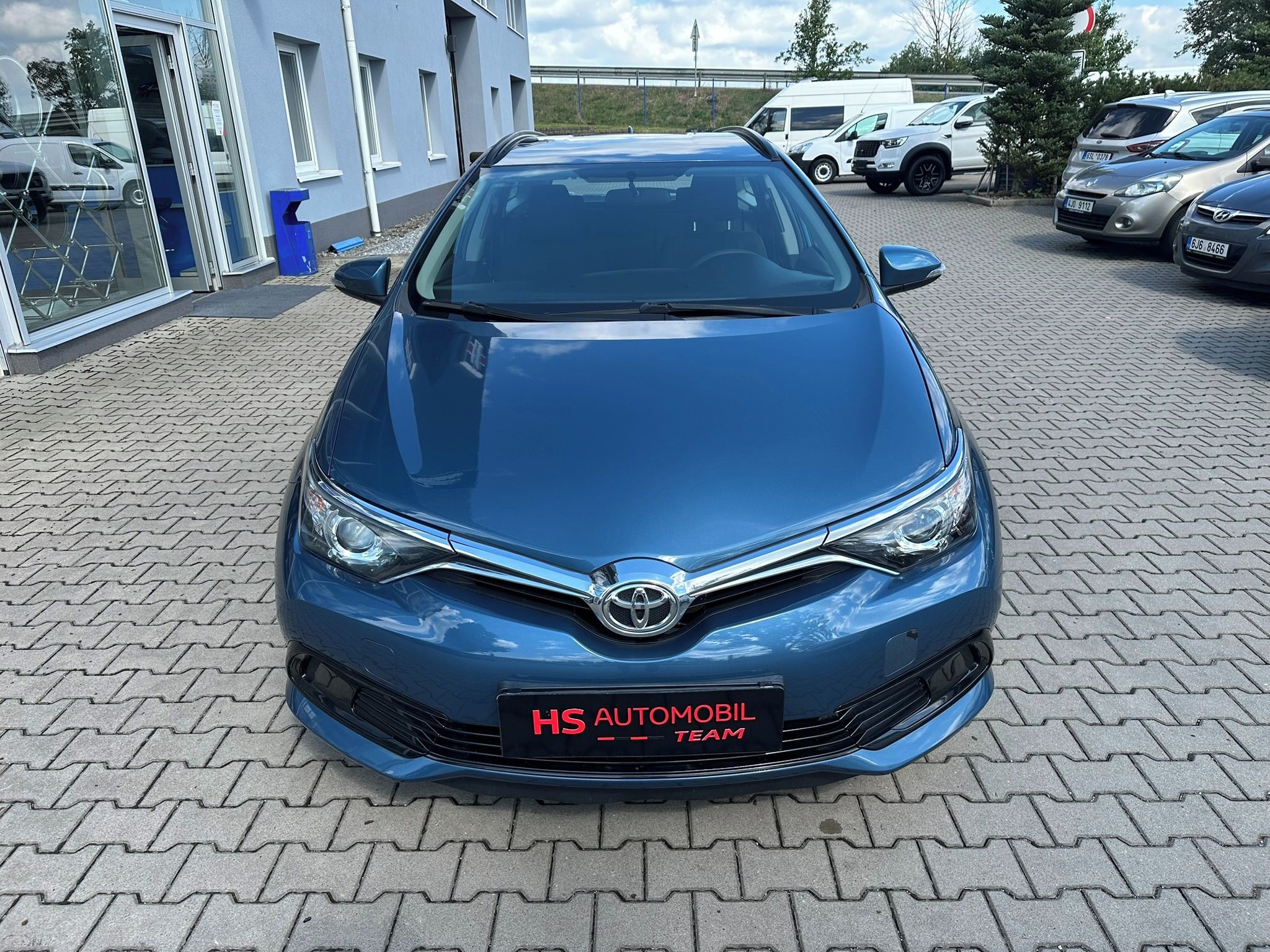 Toyota Auris, Kombi 1,33i 73 kW - fotka 3