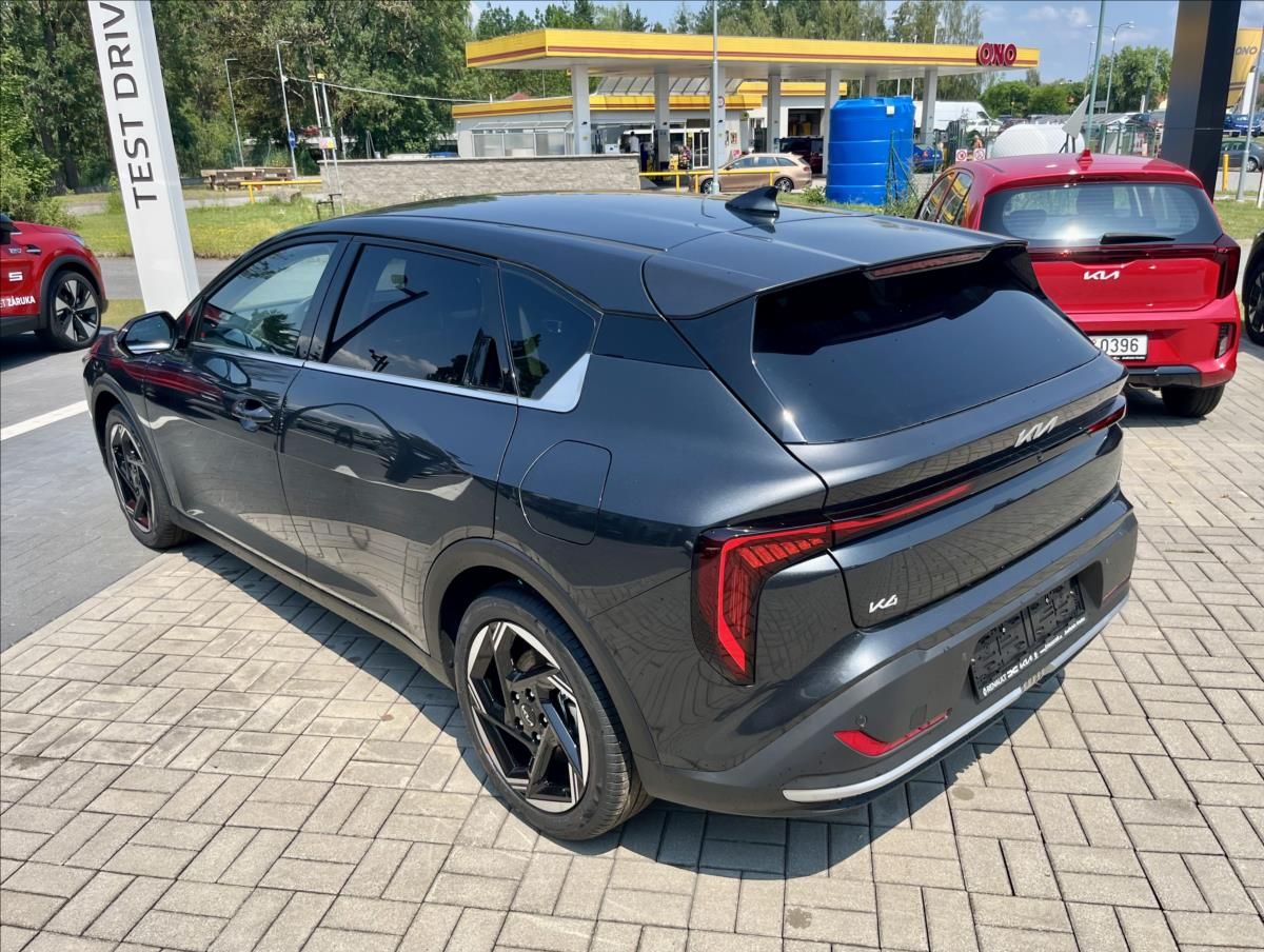 Kia K4, 1,6 T-GDI  TOP - fotka 6