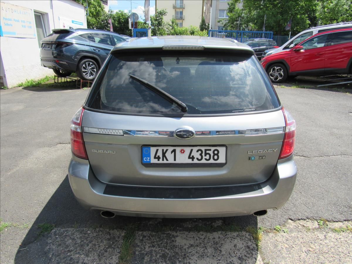 Subaru Legacy, 2,0 R 121kW 4x4 - fotka 5