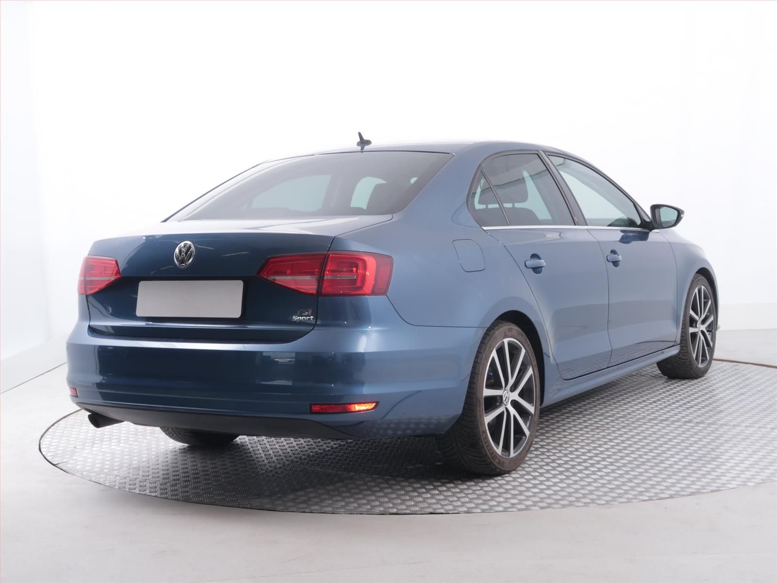 Volkswagen Jetta, 1.2 TSI, Serv.kniha - fotka 5