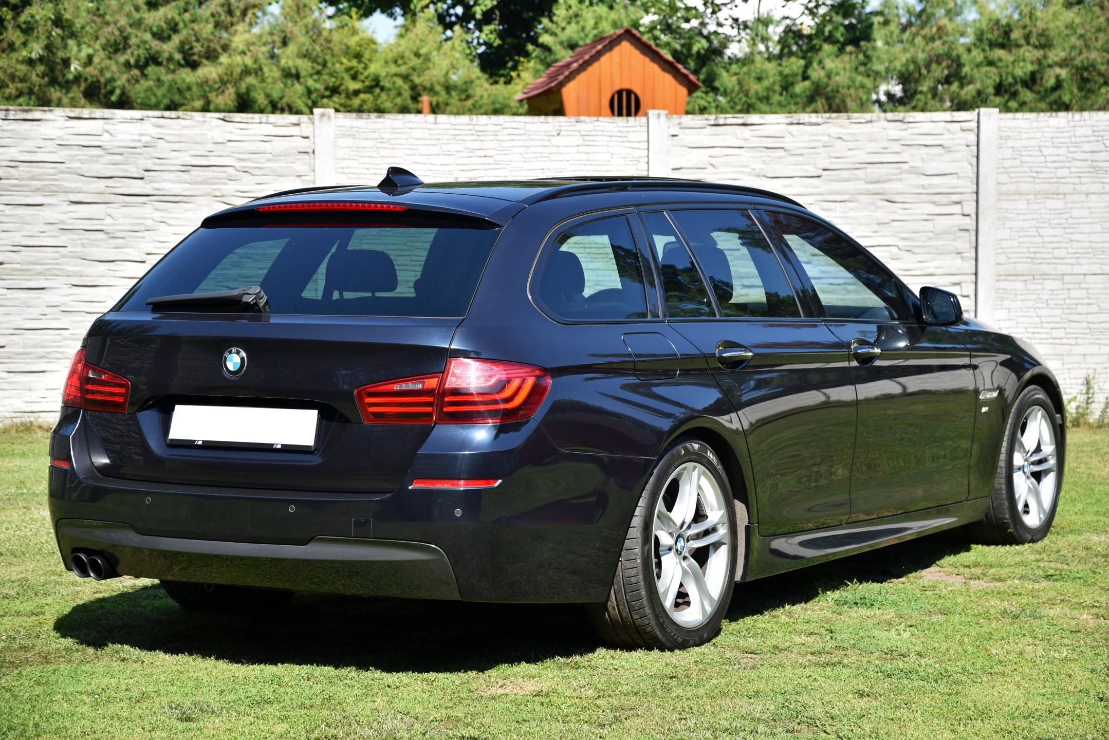 BMW Řada 5, 520d M SPORT PAKET, PANORAMA - fotka 3