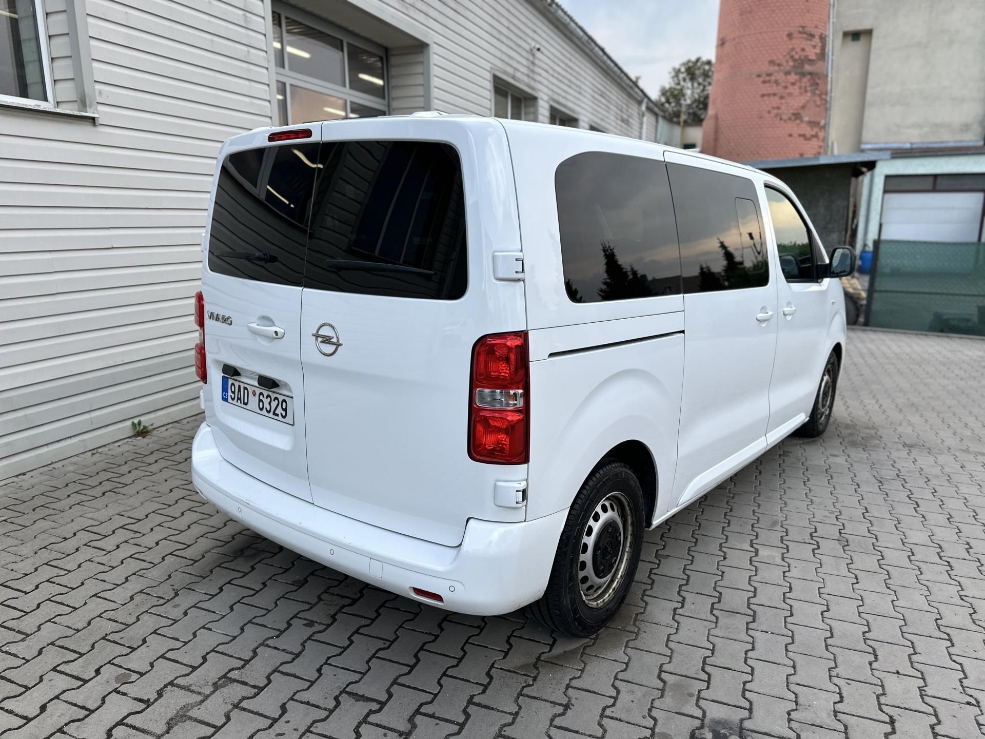 Opel Vivaro, 2.0CDTi-106KW-DPH-8.MÍST-KLIMA - fotka 3