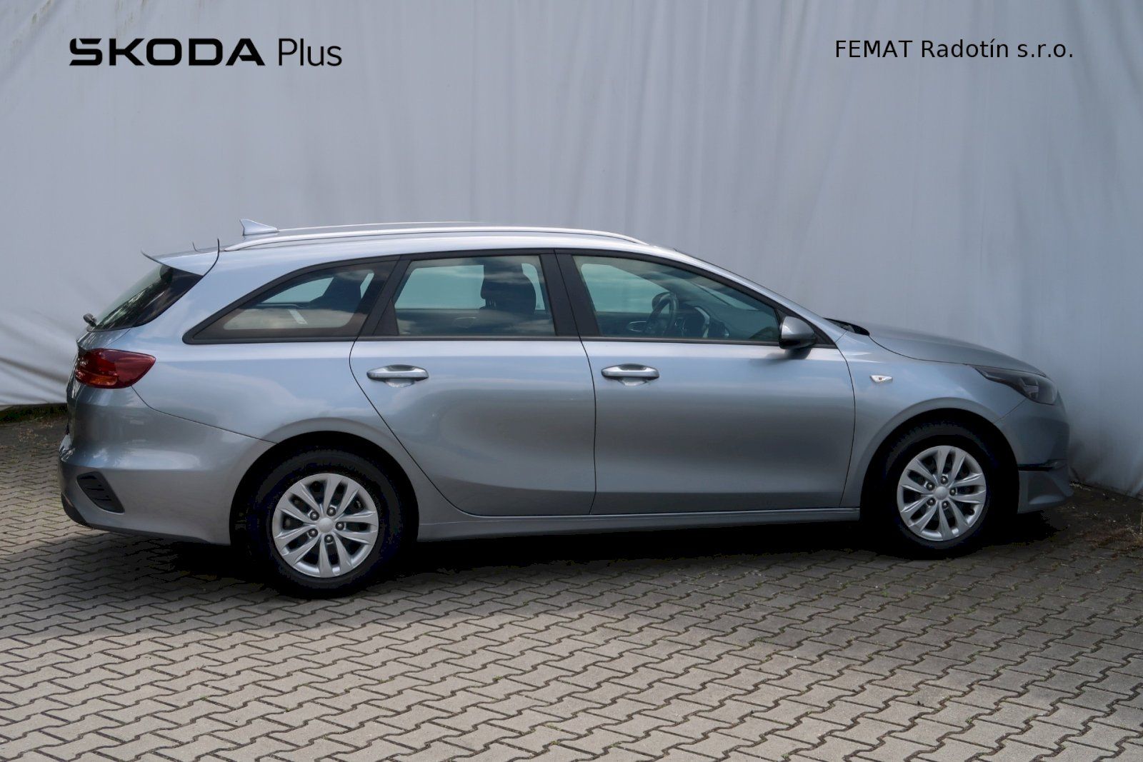 Kia Cee´d, Sportswagon 1,0 T-GDI/88 kW - fotka 3