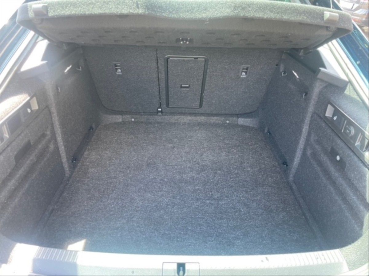 Škoda Superb, 1,5 TSI 110 Style DSG - fotka 6