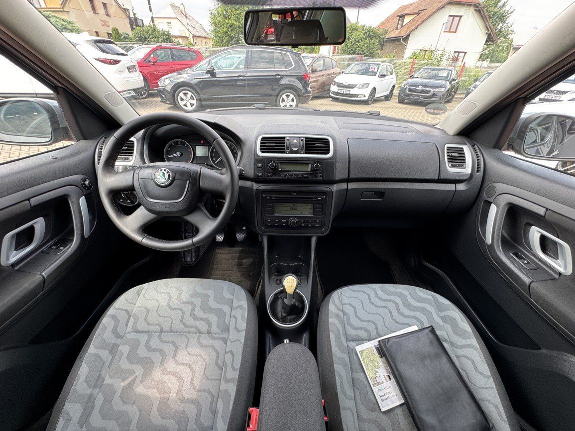 Škoda Roomster, 1.4i 16V Style Digi Klima - fotka 5