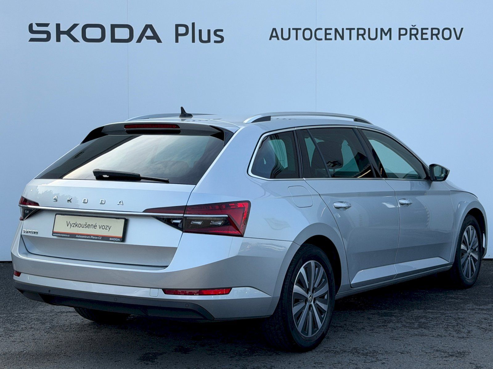 Škoda Superb, 2.0 TDI 110kW Style Matrix Man - fotka 2