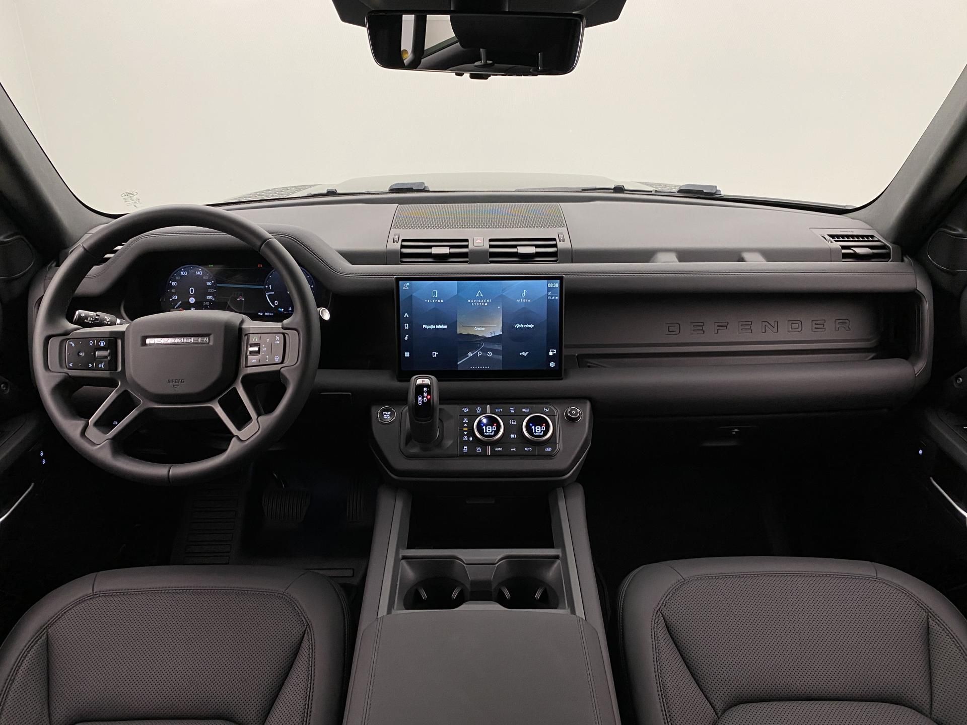 Land Rover Defender, 110 D300 X-DYNAMIC SE AWD CZ - fotka 2