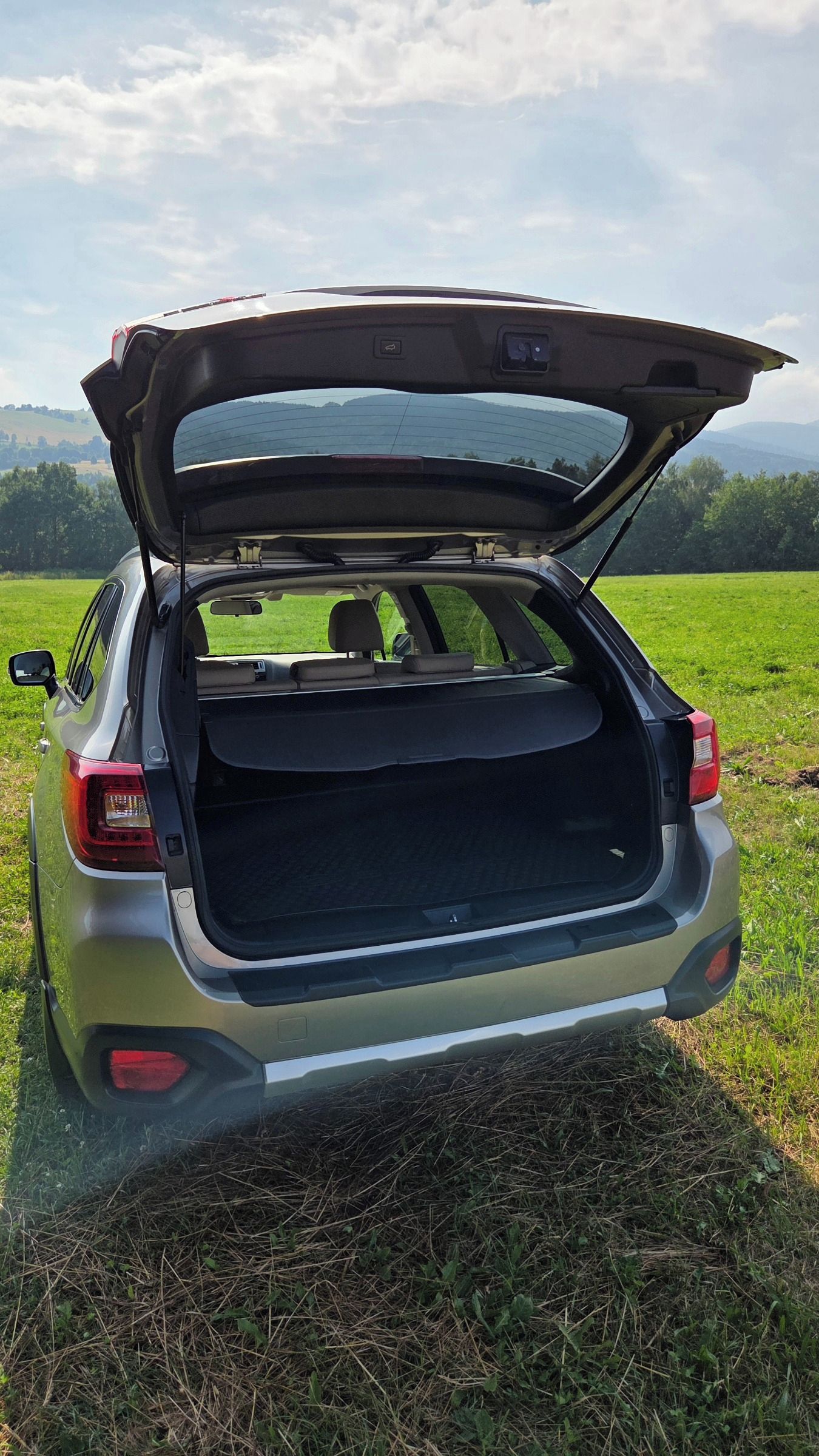 Subaru Outback, 2.0 D, 4WD automat - fotka 6