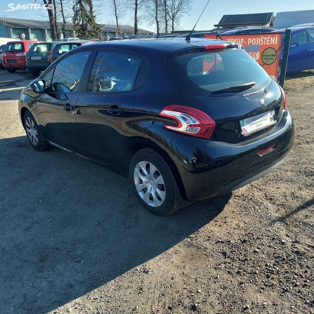 Peugeot 208, KRÁSNÝ,60TKM,1MAJ54L,SERVISKA - fotka 4