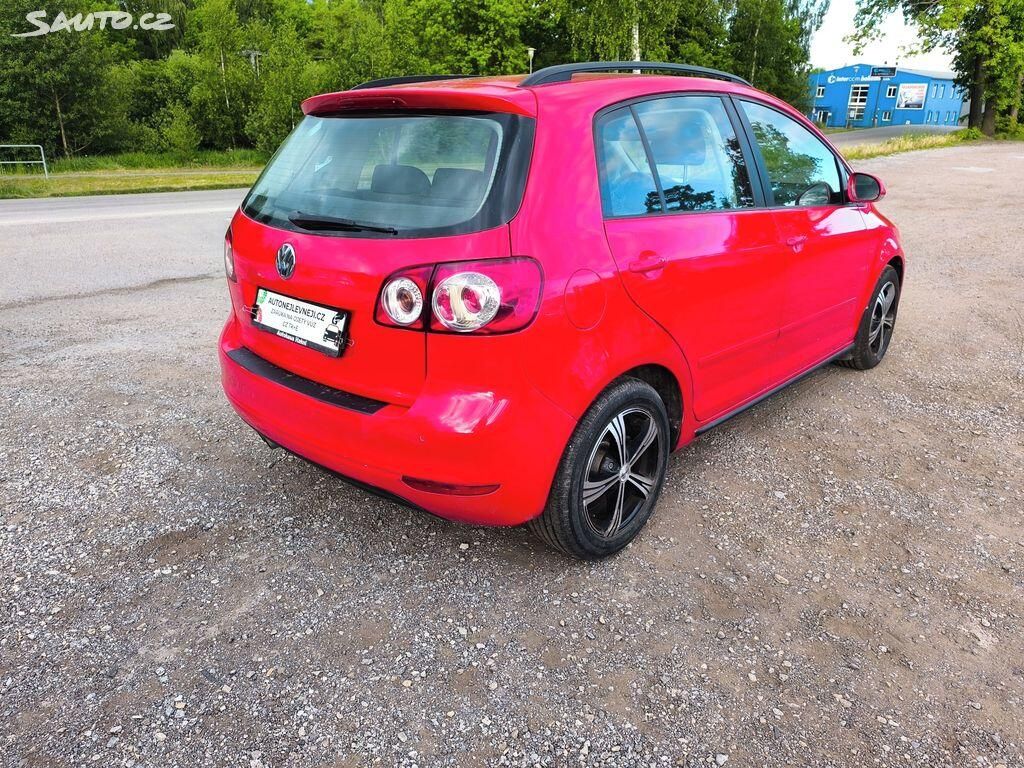 Volkswagen Golf Plus, 2.0TDI,KRÁSNÝ,VÝBAVA,135KM - fotka 6