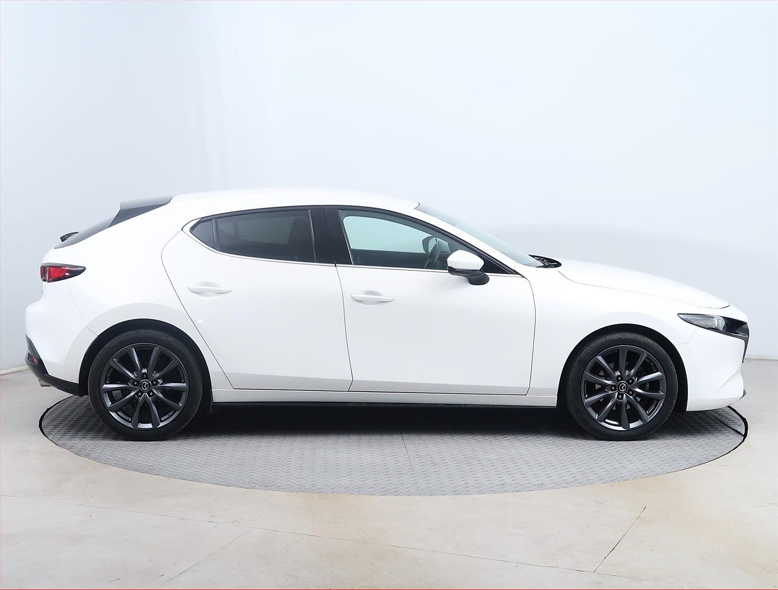 Mazda 3, 2.0 Skyactiv-G, Serv.kniha - fotka 6