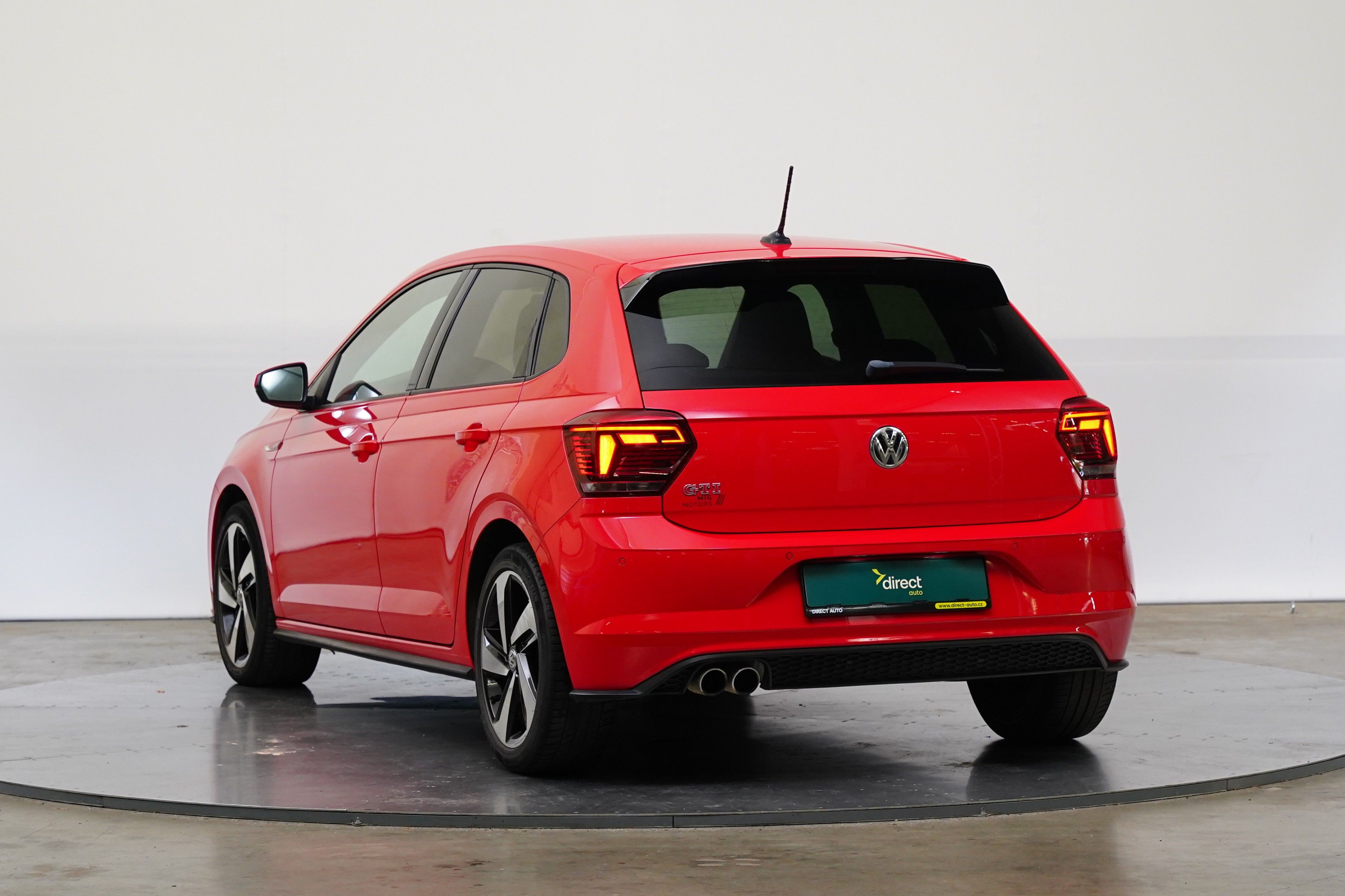 Volkswagen Polo, 2.0 TSI 147 kW GTI - fotka 4