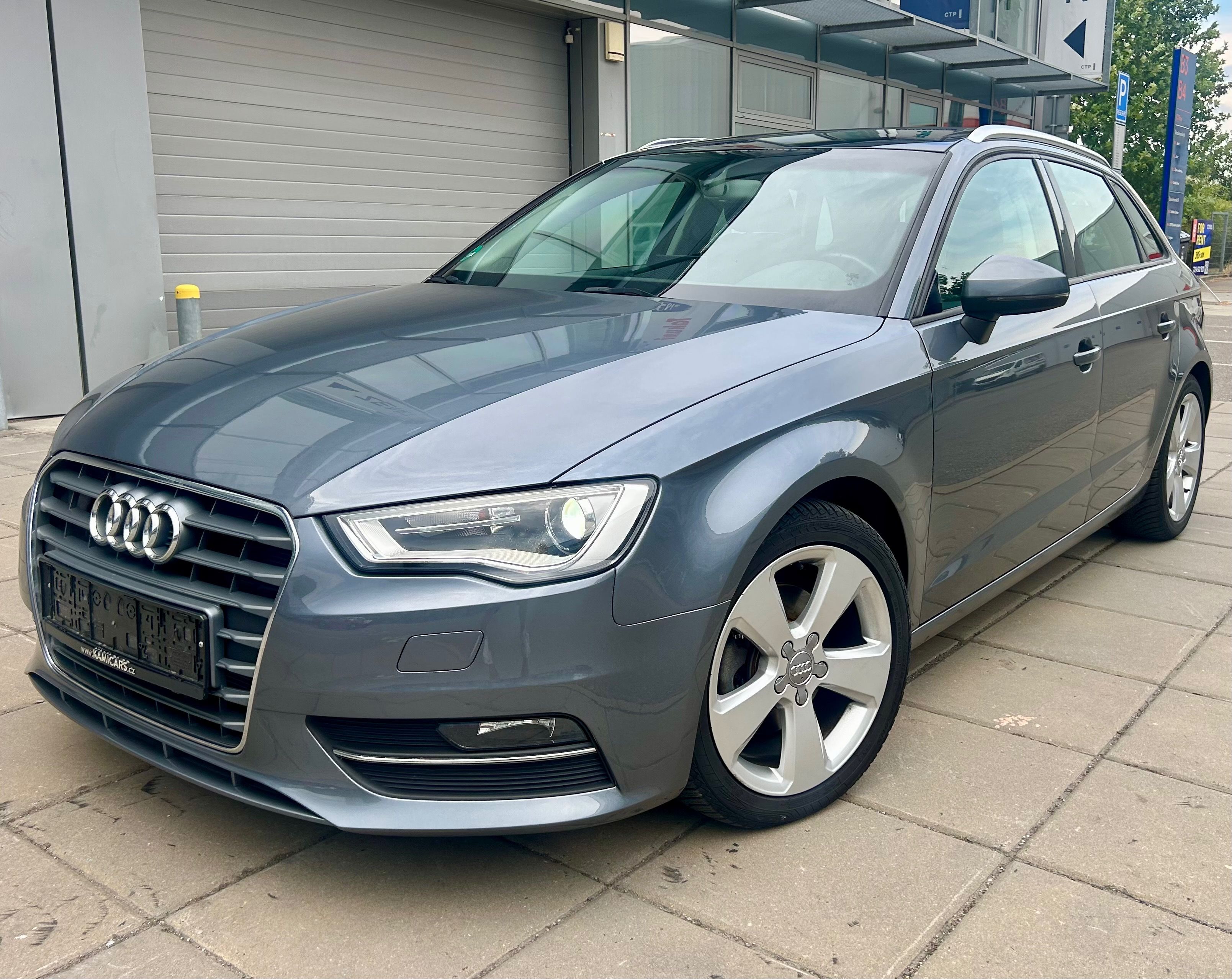 Audi A3, 1.4TFSI XENON-NAVI-PANORAMA