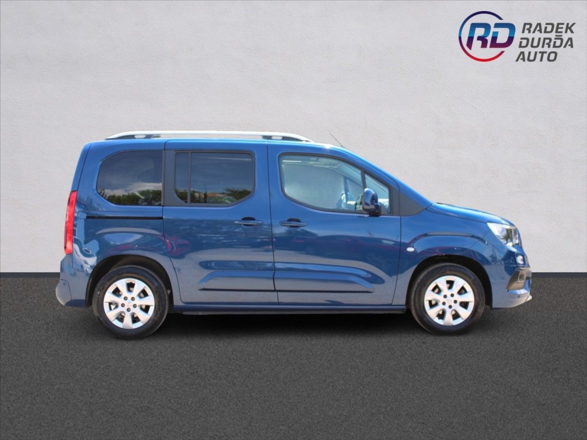 Opel Combo, 1,2 T  ČR,1.MAJITEL,INNOVATION - fotka 4