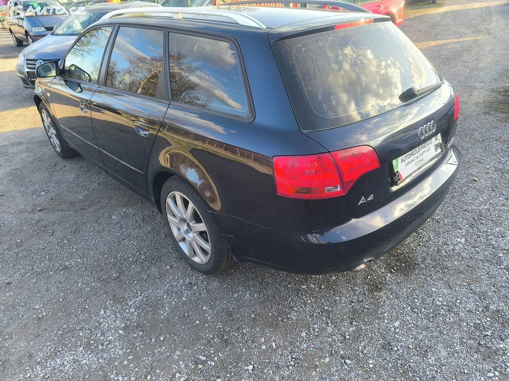 Audi A4, TDI 4X4,135TKM,KRÁSNÁ,SERVISKA - fotka 5